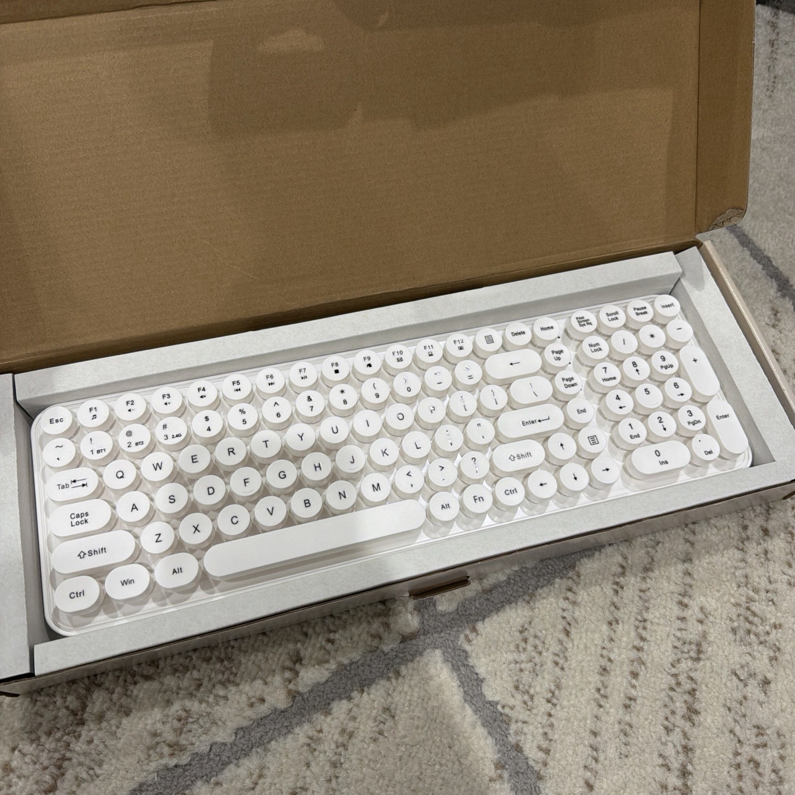North Full Size Round Pop Key Wireless Keyboard - White: 105 Keys QWERTY