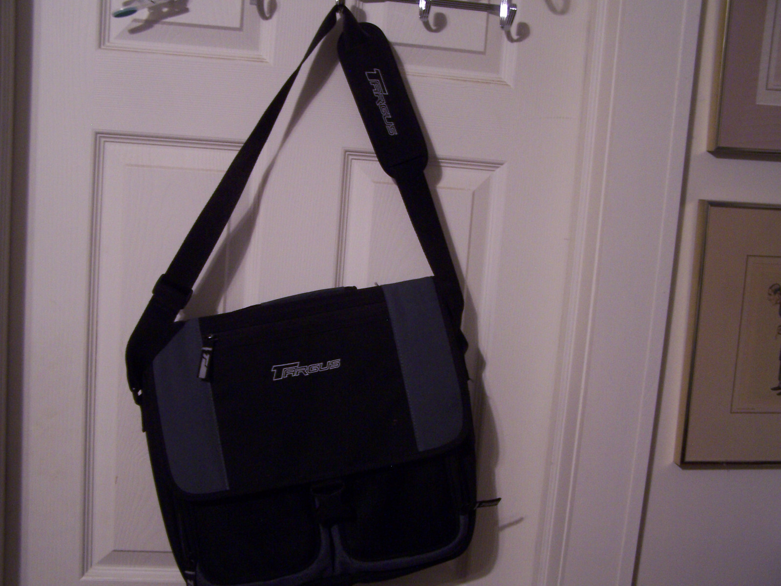 Targus Personal Boarding Travel Bag / Brief Case / Computer 