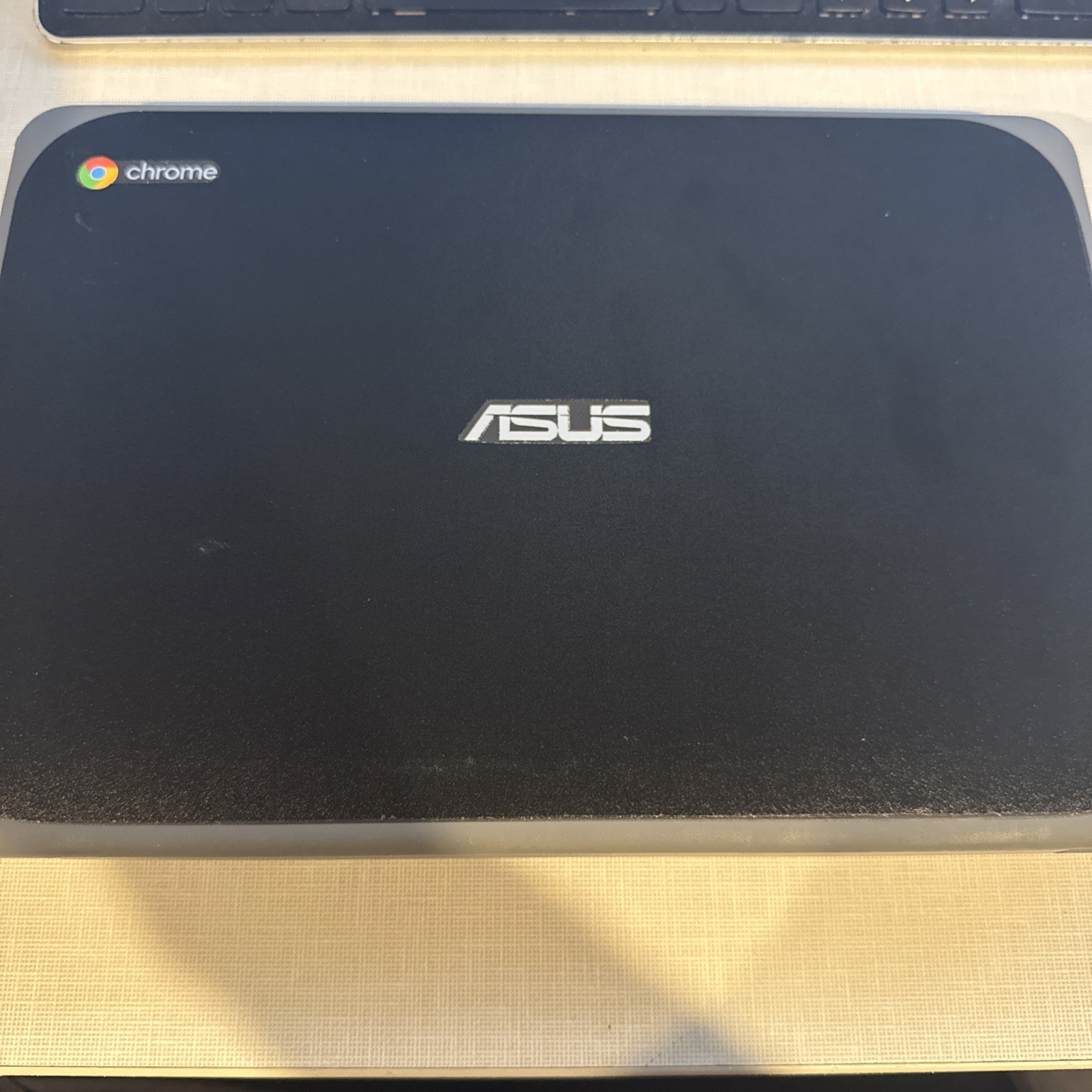 ASUS E203M Laptop