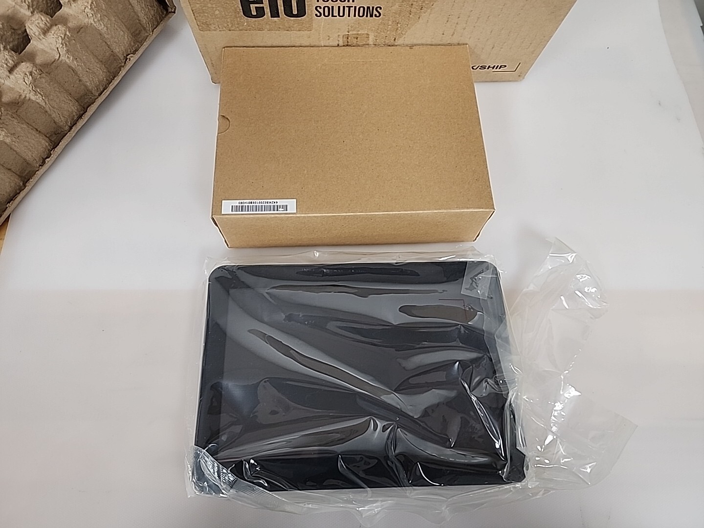 Elo Android AiO Touchscreen Display Computer ESY10i1-2UWA-0 AN-GY-G Black
