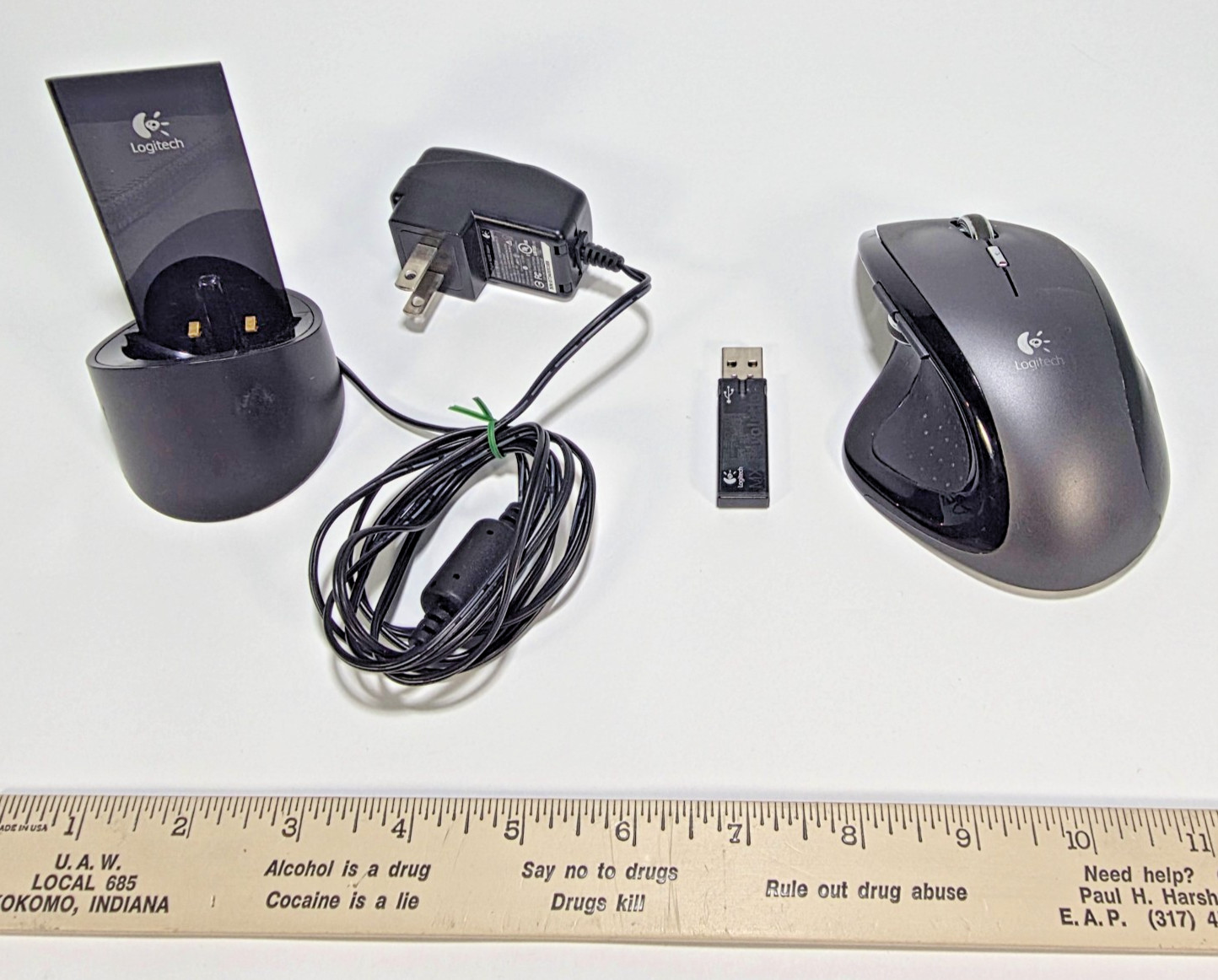 Logitech MX Revolution M-RBQ124 Wireless Laser Mouse Dock USB Receiver Charger