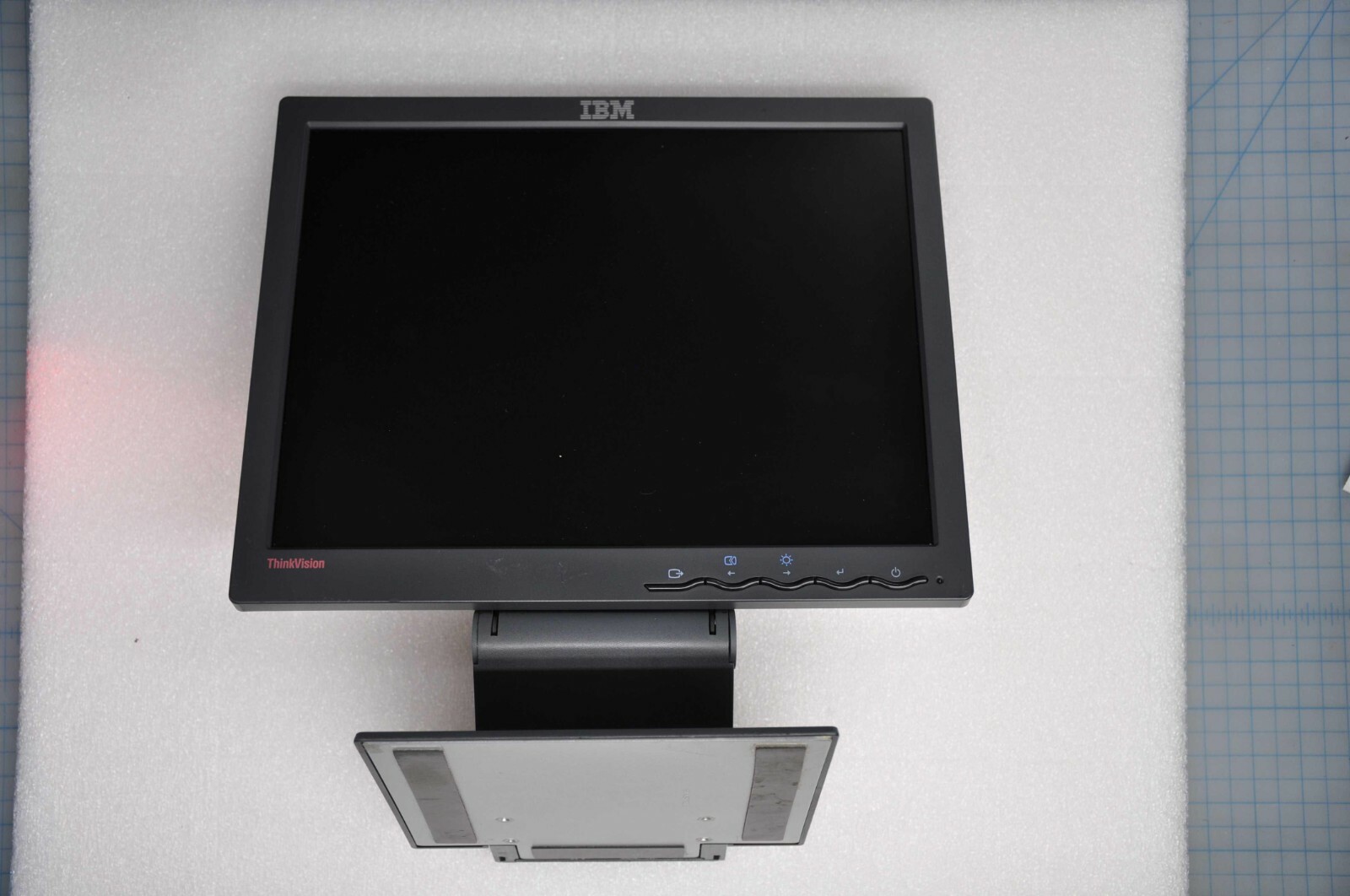 Lenovo ThinkVision 15" LCD, 40Y7262