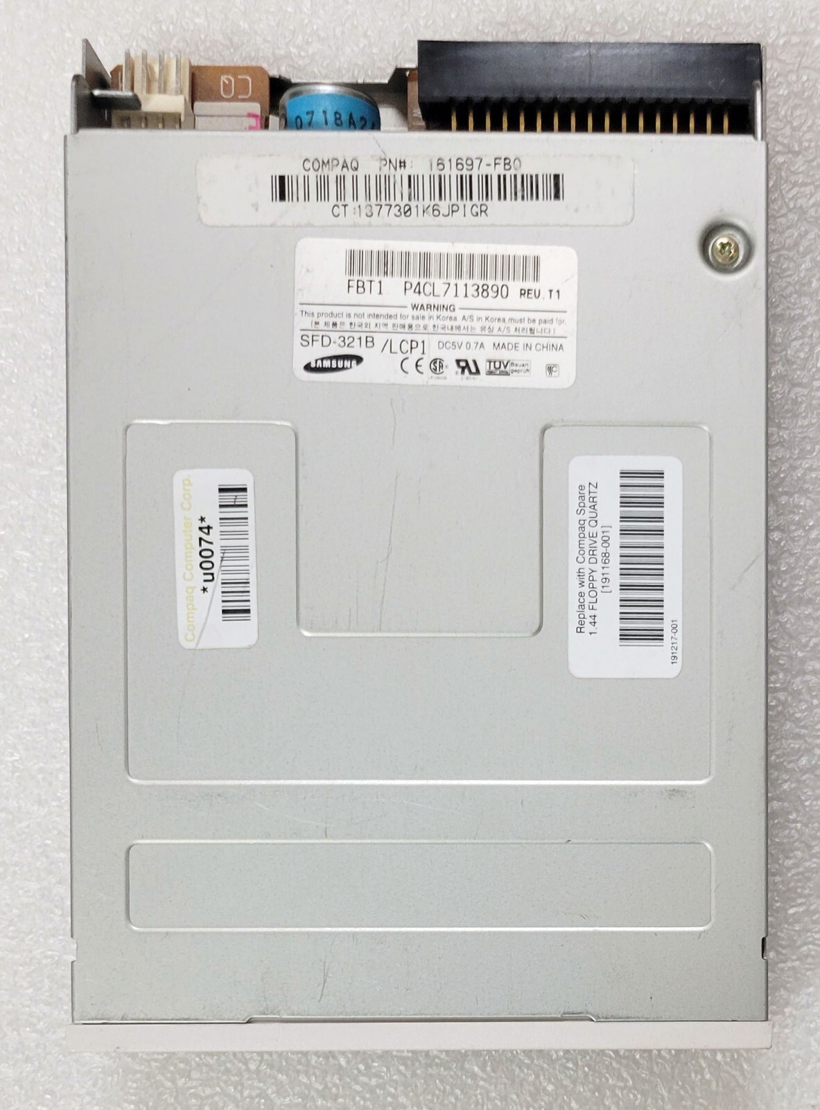 New HP/Compaq 3.5" 1.44MB FDD 161697-FB0 Samsung SFD-321B White