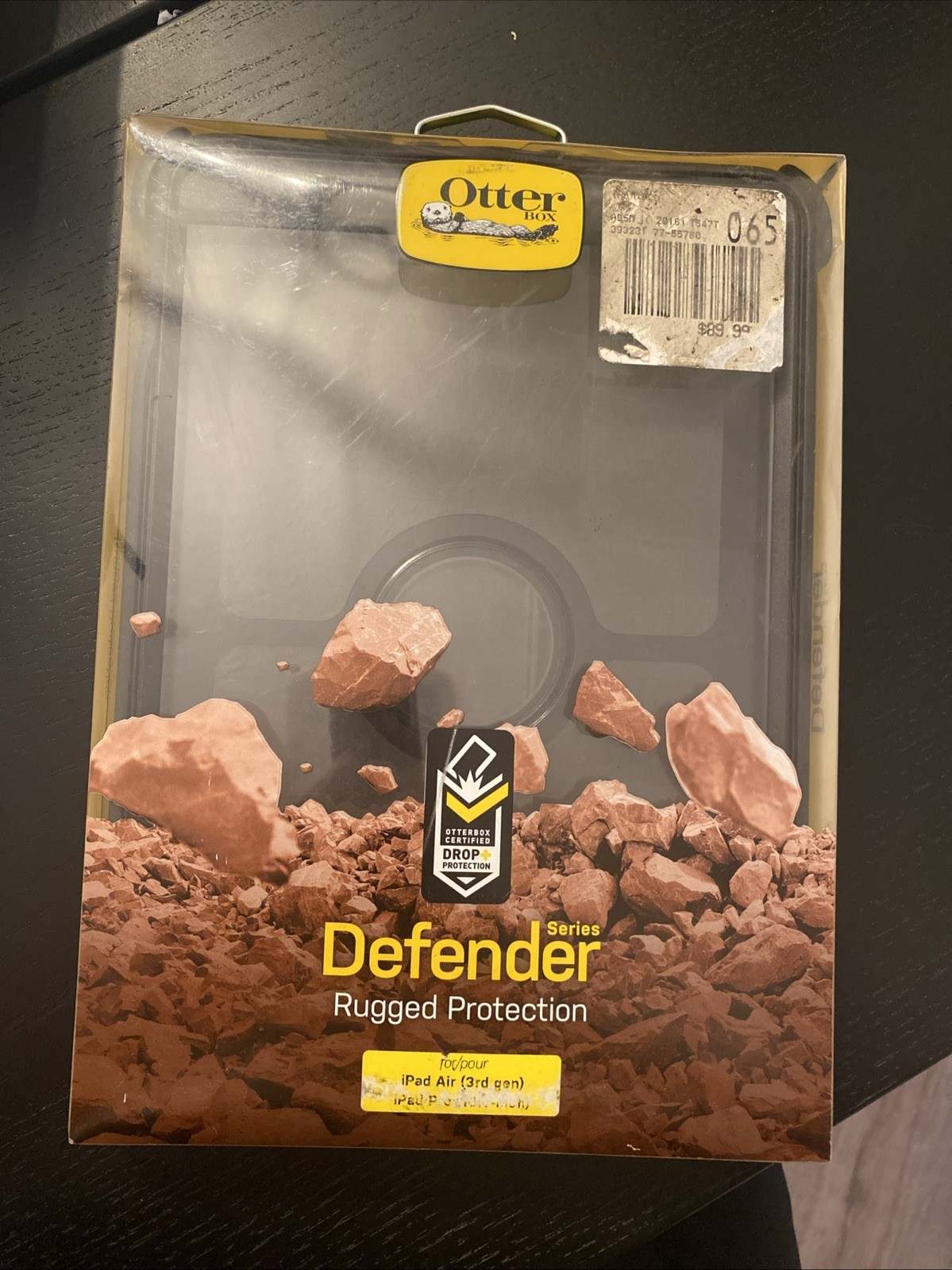 OtterBox Defender Series Rugged Case Black for iPad Air 3rd Gen/iPad Pro 10.5