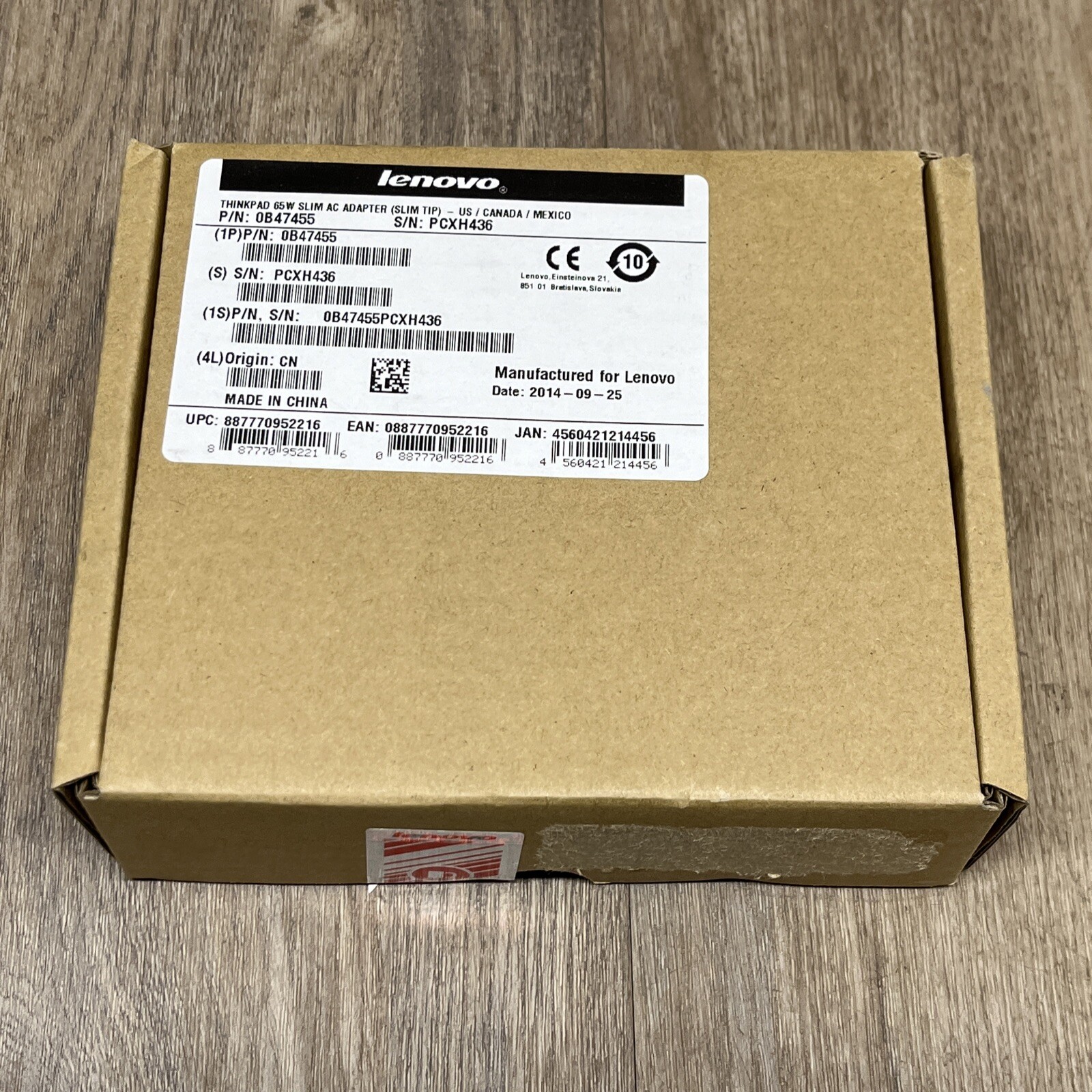 Genuine New Lenovo 65W Thinkpad Slim AC Adapter (Slim Tip)