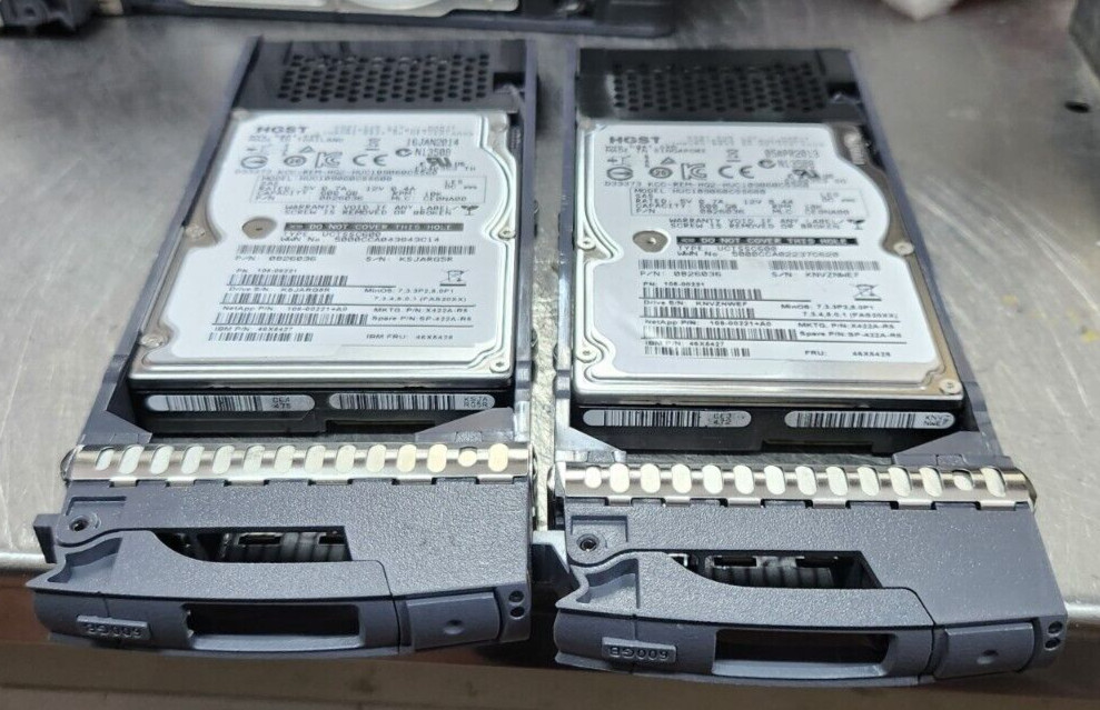 2x NetApp X422A-R5 108-00221 600GB 10K RPM 6Gb/s 2.5" Hard Disk Drives with Tray