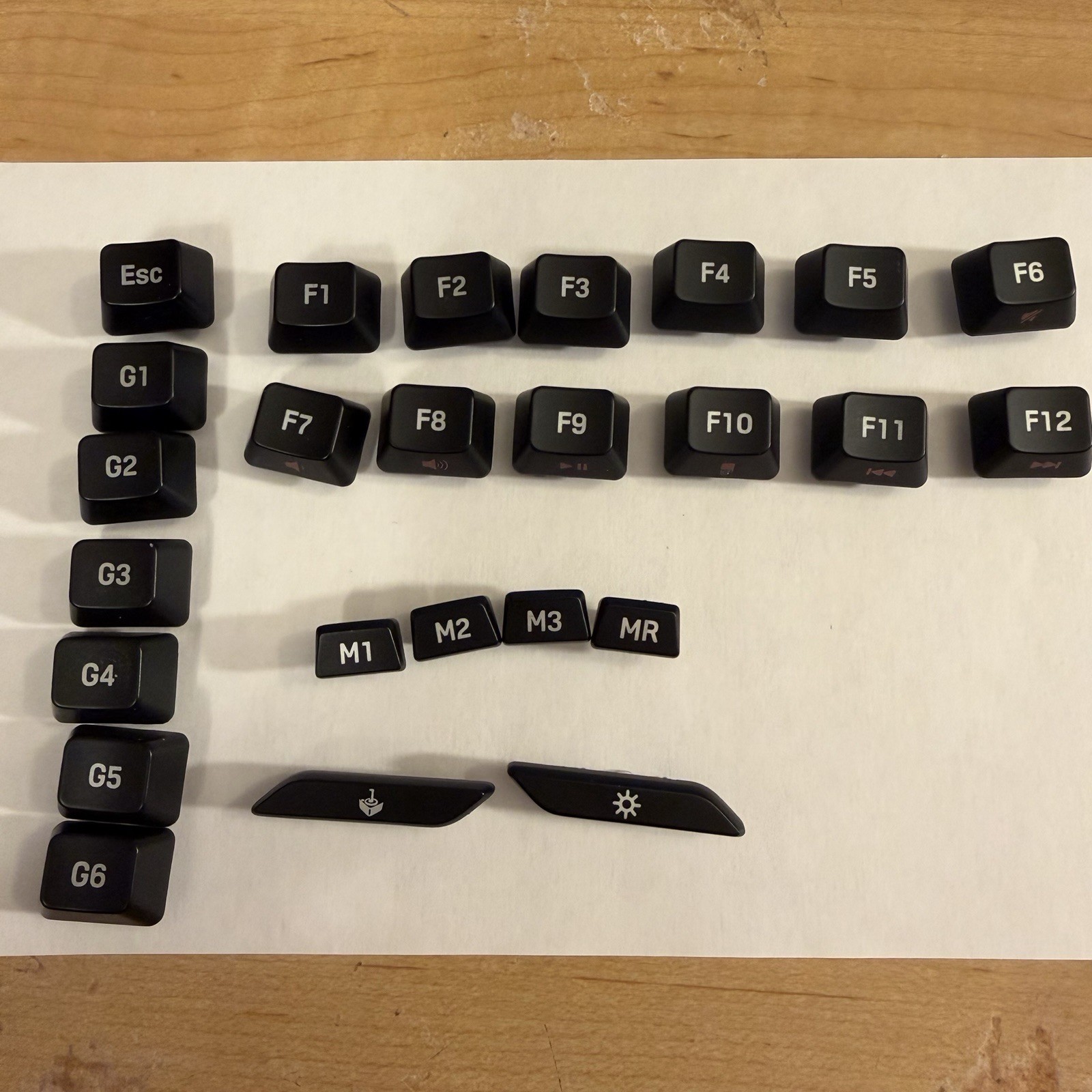 Logitech G105 Gaming Backlit KEY CAPS + Access. Y-U0013. Pn:820-004112. Wired.