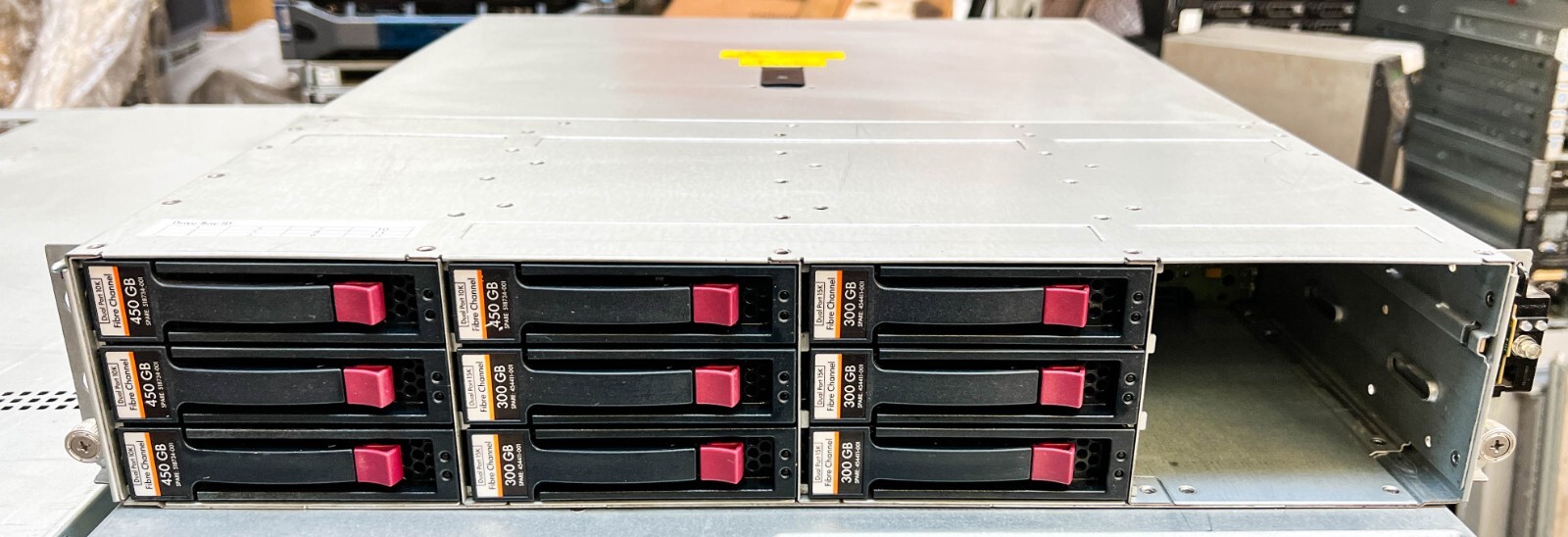 AG638B HP StorageWorks M6412A Drive Enclosure 9x300GB SAS 2xControllers 2xPSU