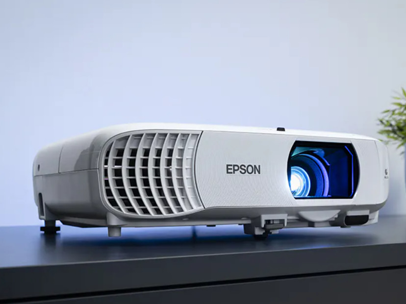 EPSON EH-TW840 Beam Projector / FHD 3LCD 4,000lm / Home Theater / Express