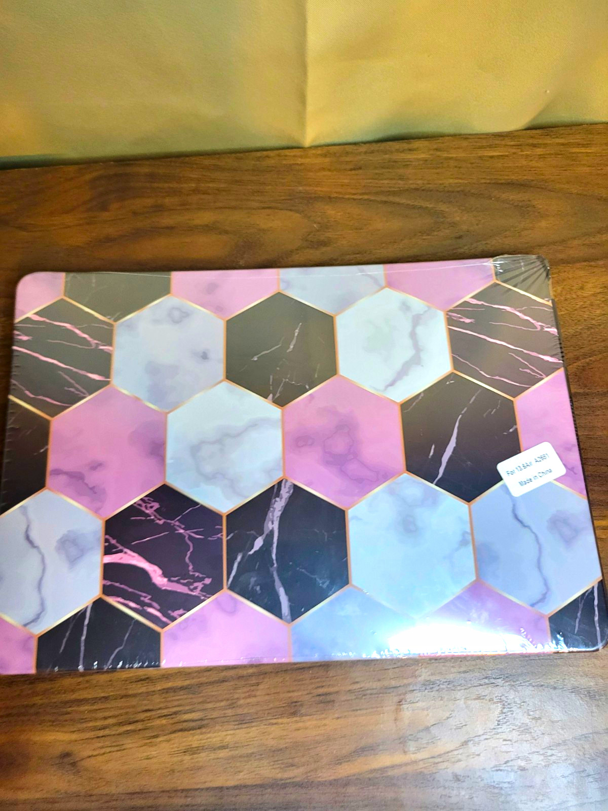 Hexagon Marble Pattern MacBook Pro Case Plastic A2681 Pink