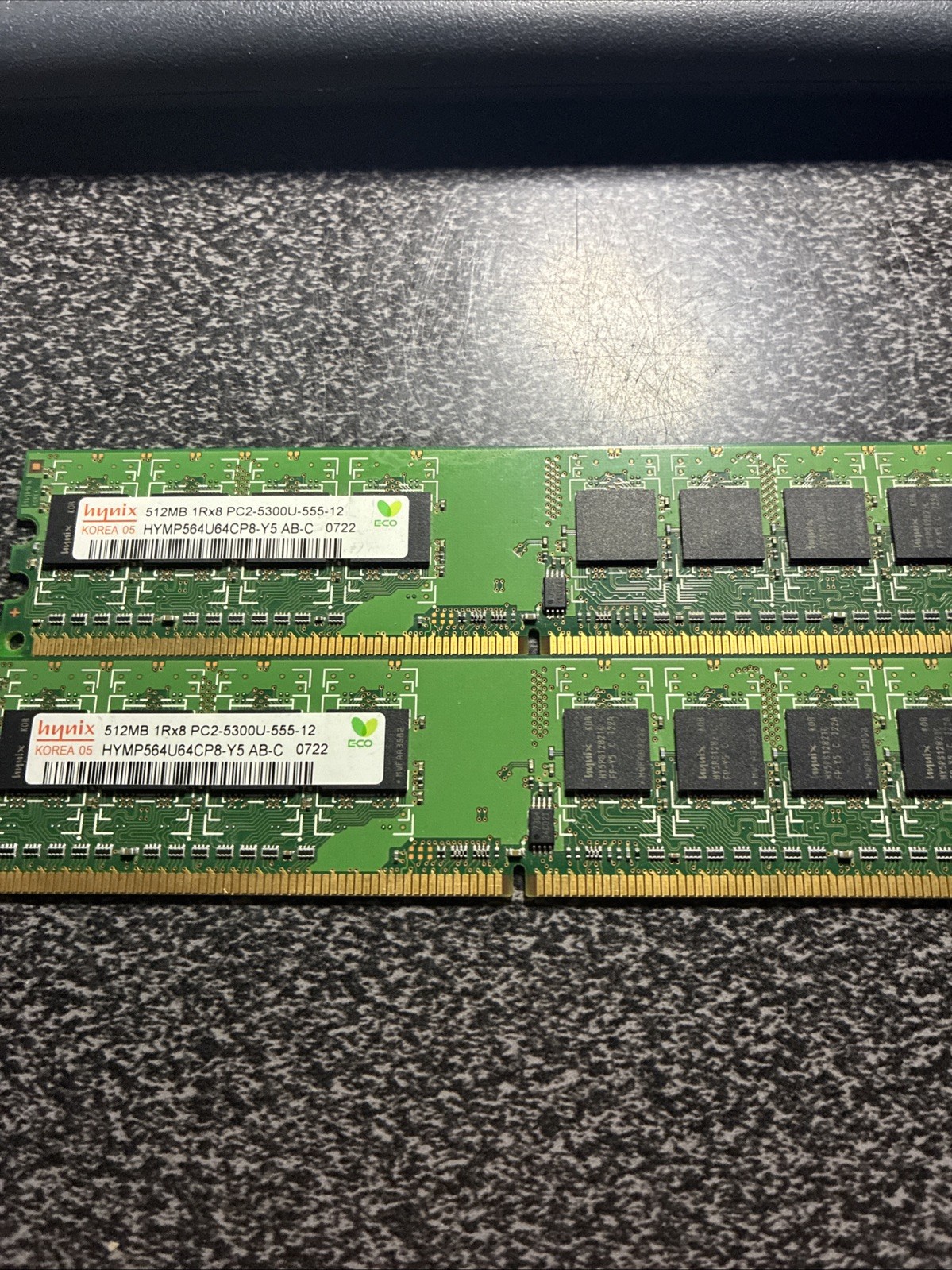 HYNIX 512 MB DDR2 SDRAM PC2-5300U-555-12 667MHZ 240-PIN
