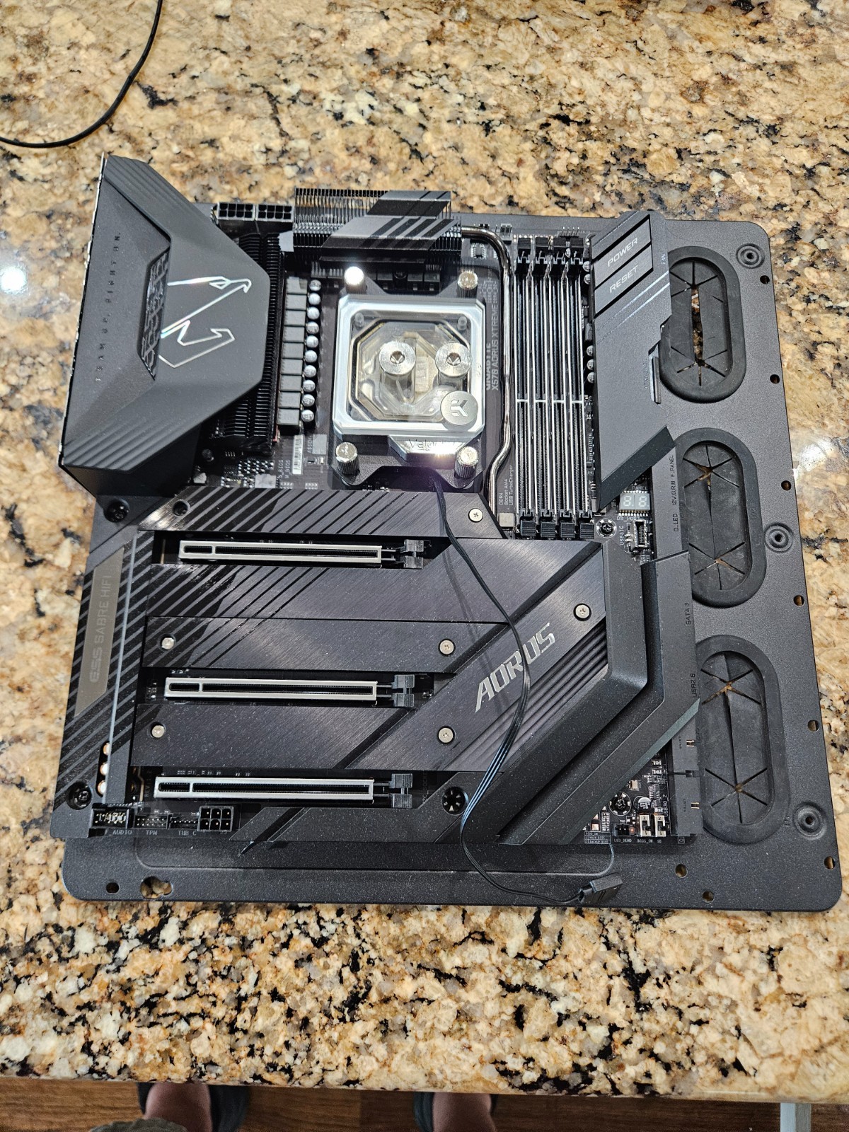 GIGABYTE X570 AORUS EXTREME Motherboard PLUS AMD Ryzen 9 5950X