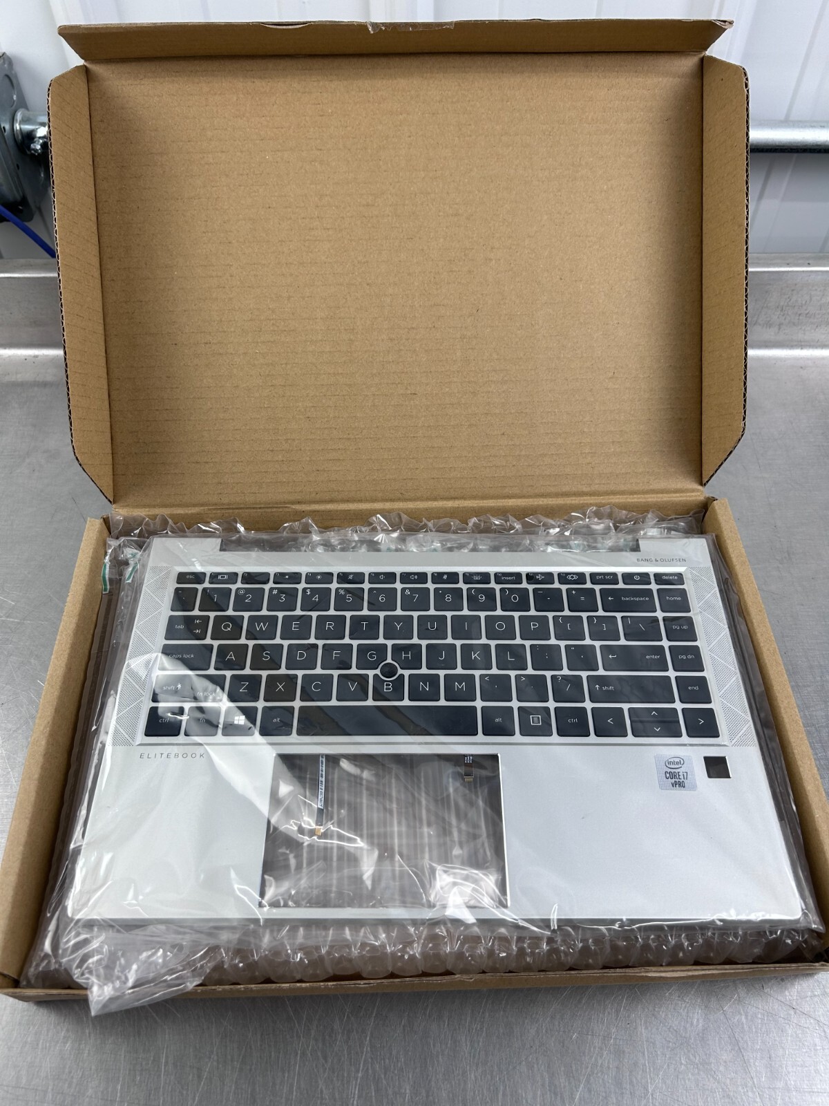 HP M07090-001 Palmrest W/Backlit Keyboard For HP