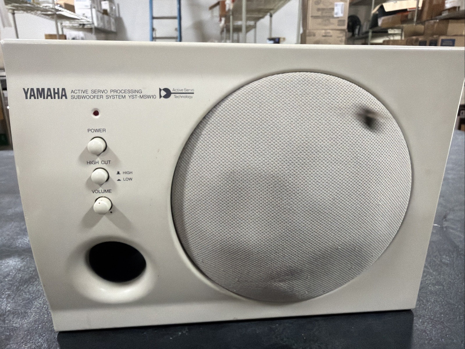 Yamaha YST-MSW10 Powered  Multimedia Subwoofer Deep Base 25 Watts White