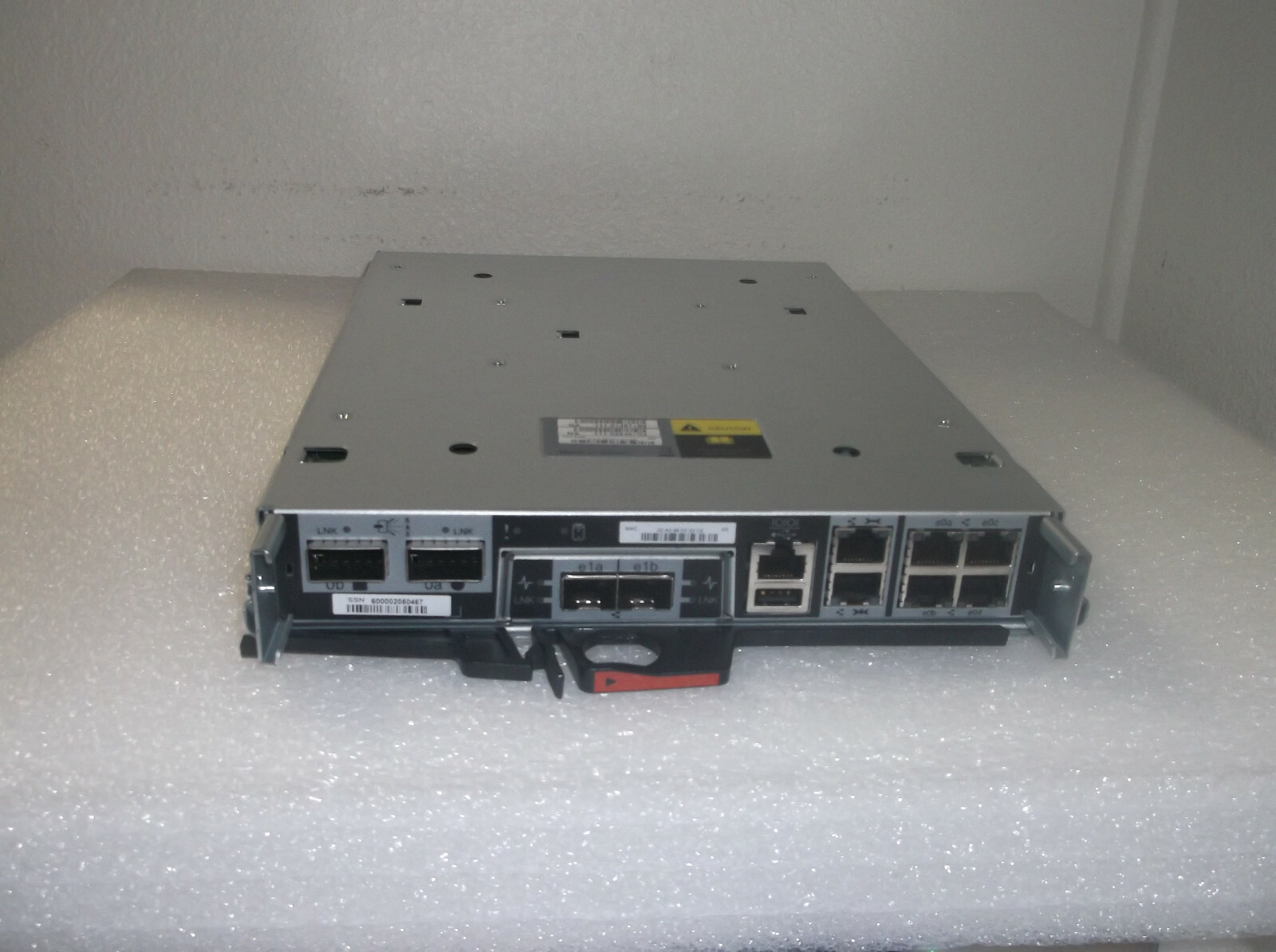 NetApp FAS2240  X3245A-R6 111-00846   111-00811 Mezzanine Card 2-port 8Gbps FC