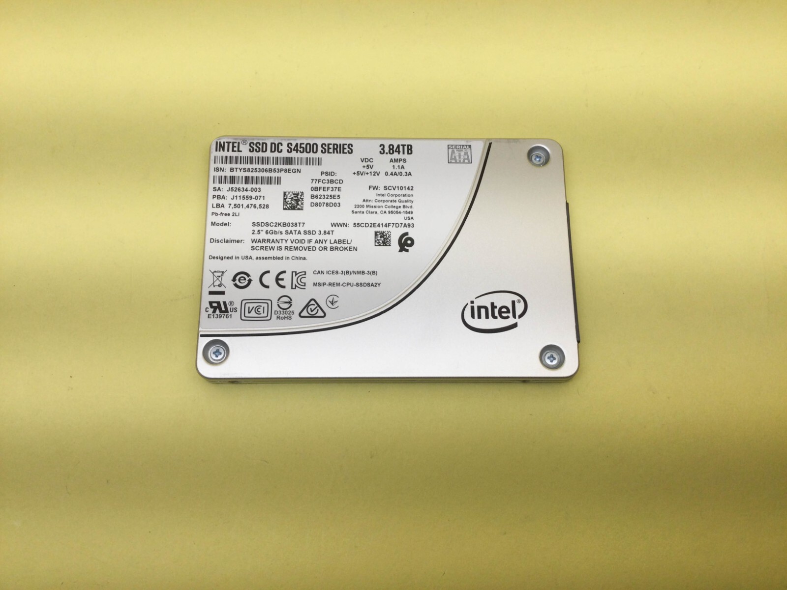 Intel DC S4500 Series 3.84TB SATA 6Gb/s 2.5'' SSD SSDSC2KB038T7