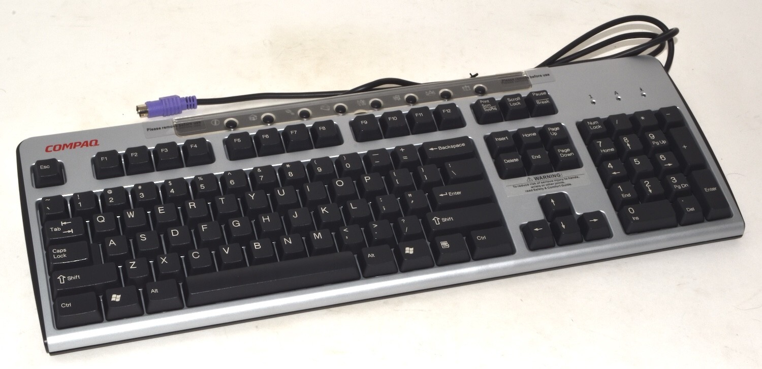 *Vintage* Compaq Wired 104 Key PS/2 Keyboard *New* KB-0133