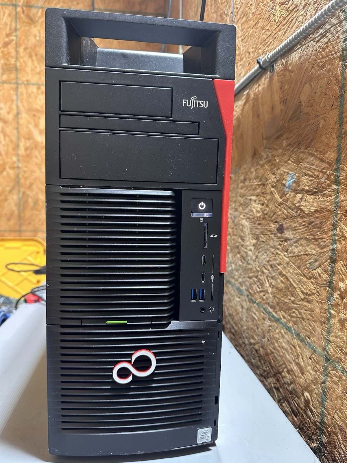 Fujitsu CELSIUS M7010X Intel Core 32GB RAM NVIDIA T400 256GB SSD Parts