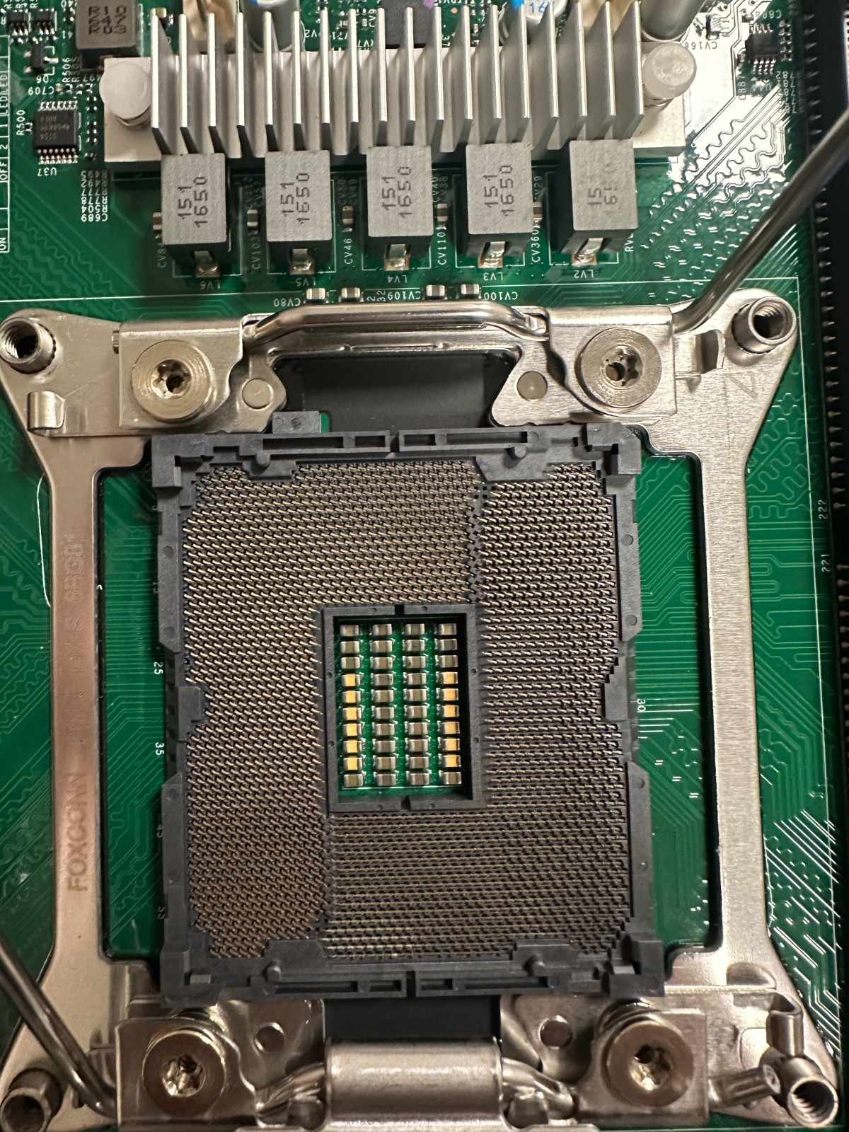 Supermicro X10DRH-IT server motherboard built for enterprise performance and rel