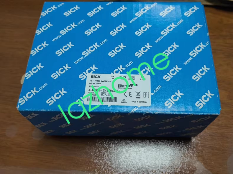 1PCS SICK AFM60A-S4EB018X12 encoder  new via FedEx or DHL