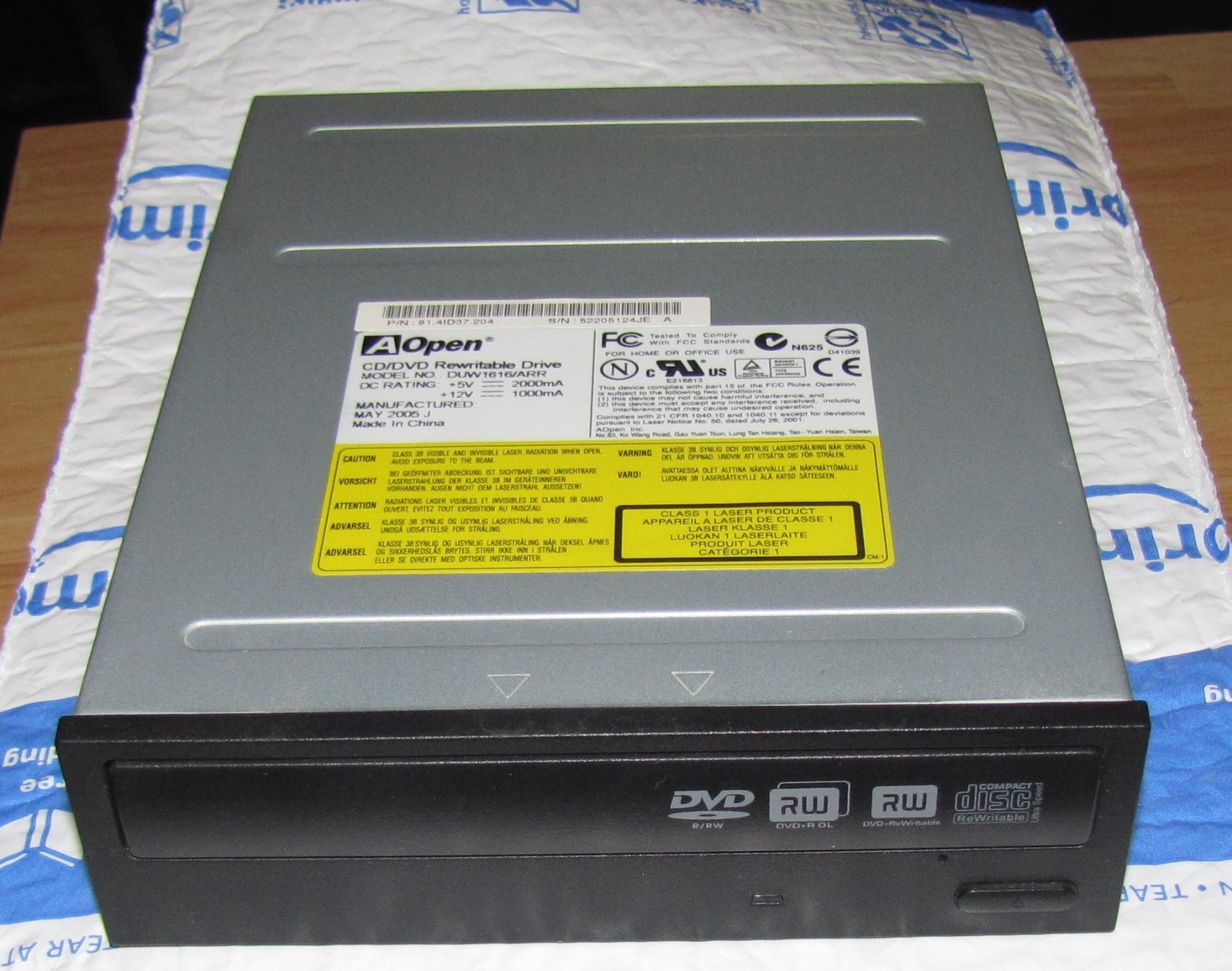 AOpen CD/DVD Rewritable 5.25" IDE Disc Drive Model # DUW1616/APR
