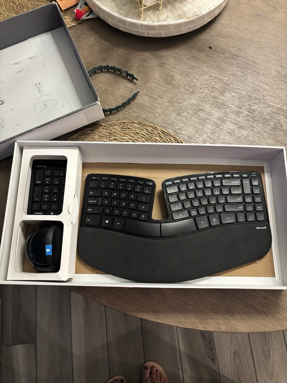 Microsoft Sculpt Ergonomic Wireless Desktop Keyboard Read Description