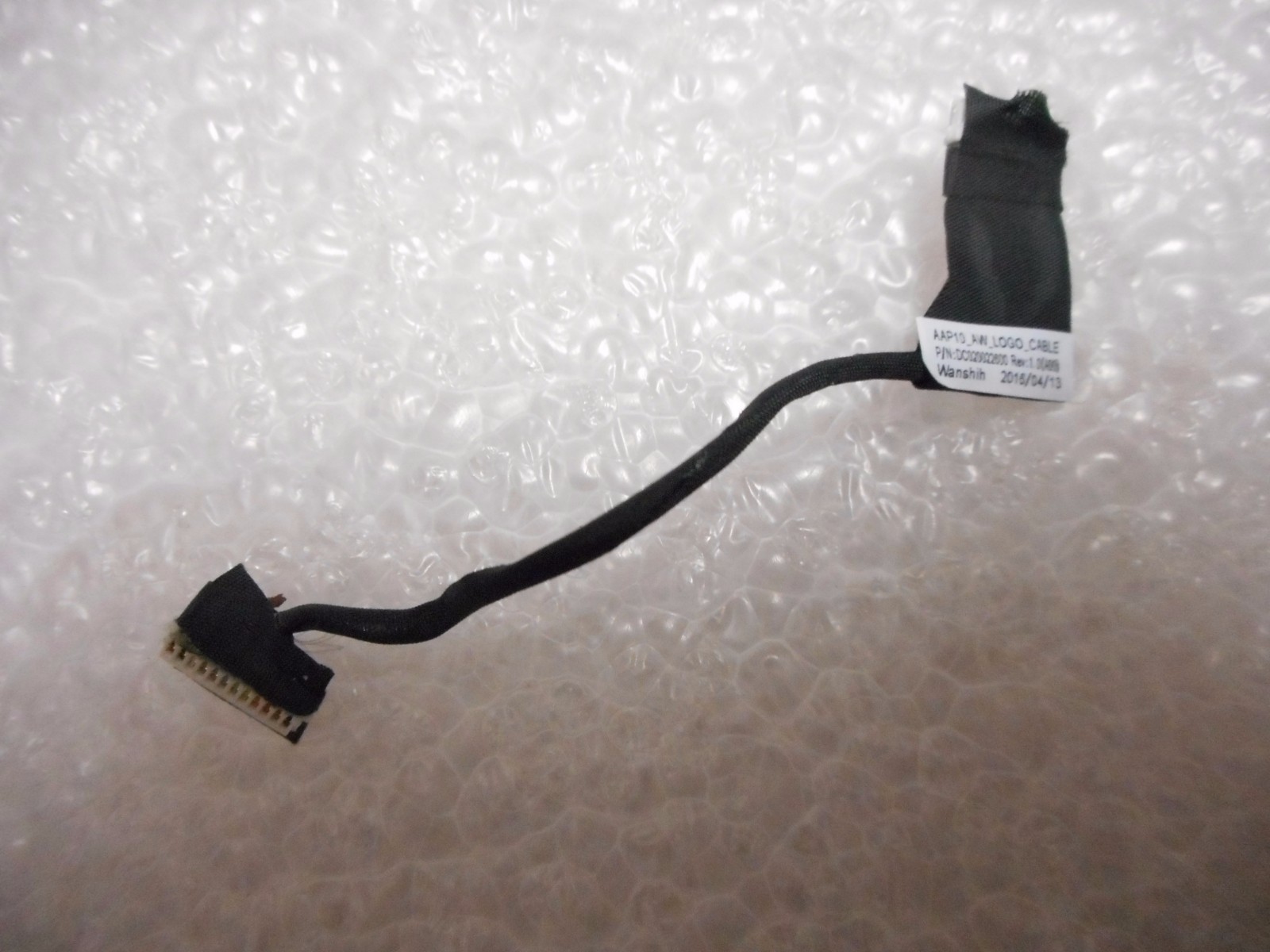 GENUINE DELL ALIENWARE 15 15.6" AAP10_AW_LOGO_CABLE DC020022600