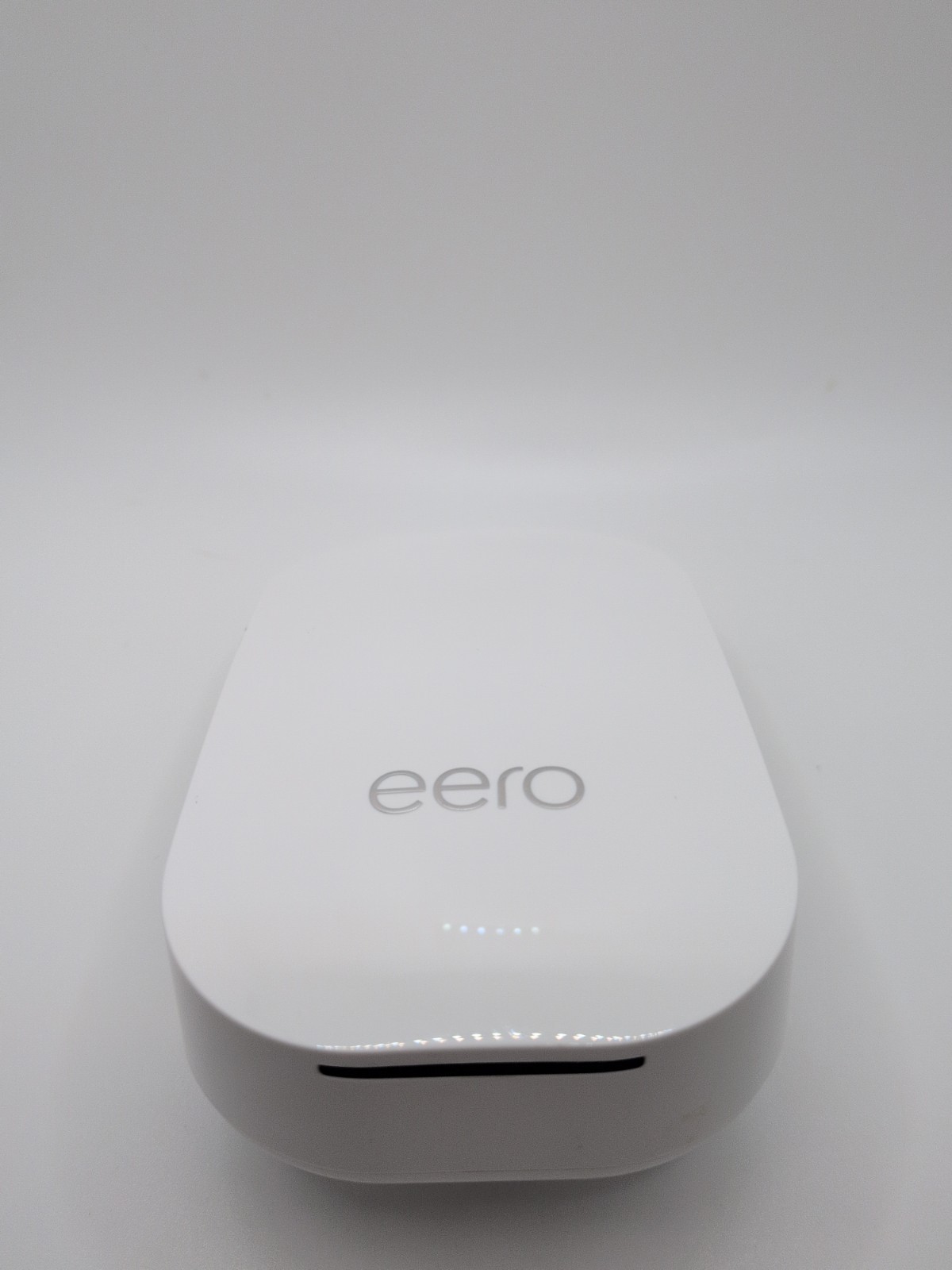 Eero Beacon Mesh WiFi Range Extender D010001 Factory Reset
