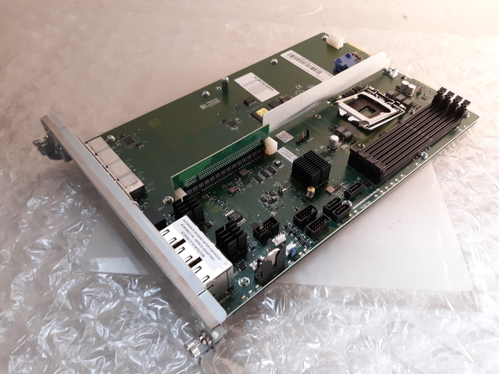 IBM 00RY462 92-508240-000 Controller Module Motherboard NO CPU & RAM
