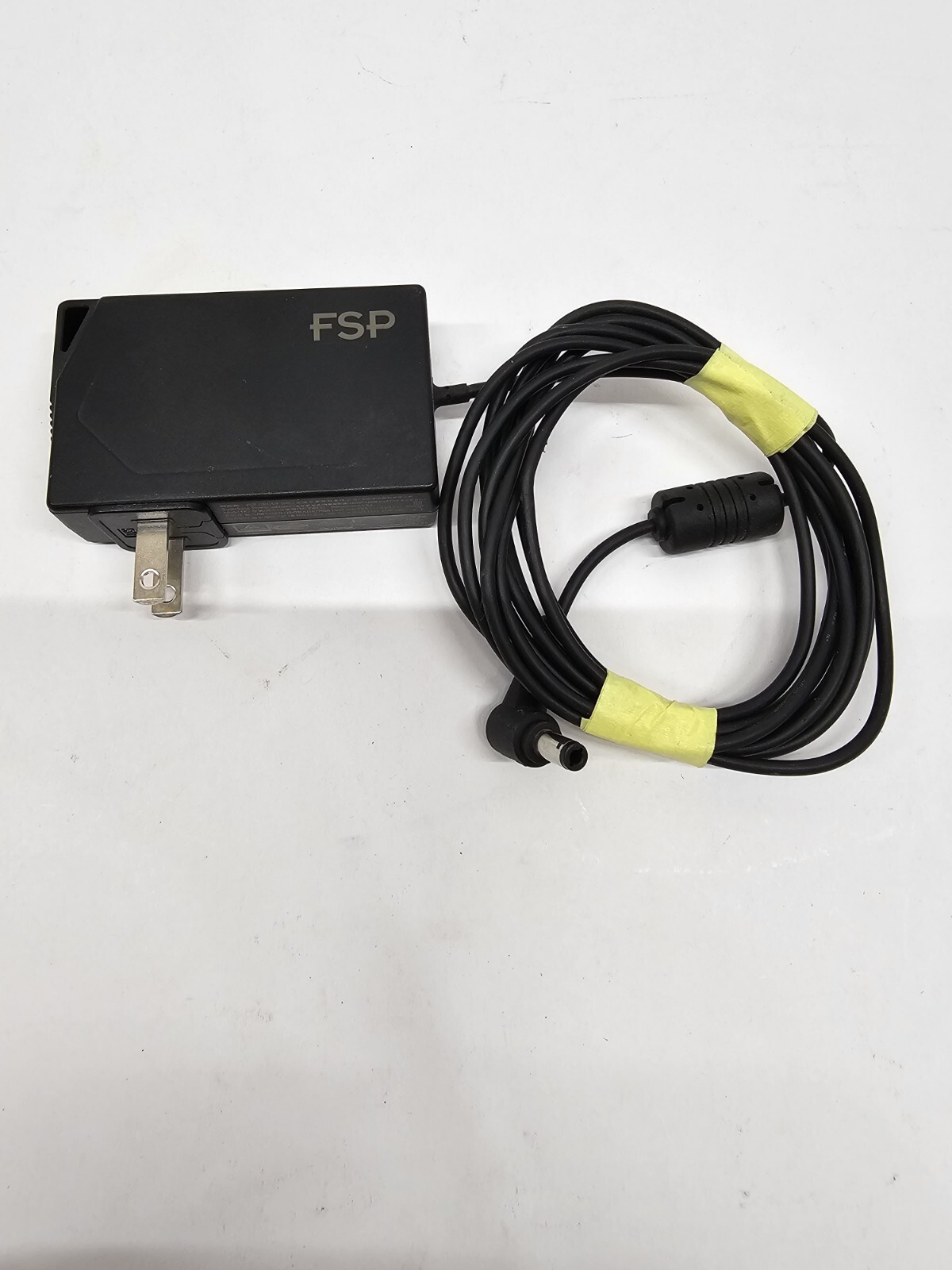 GENUINE FSP FSP065-10AABA 19V 3.43A 65W Power AC Adapter