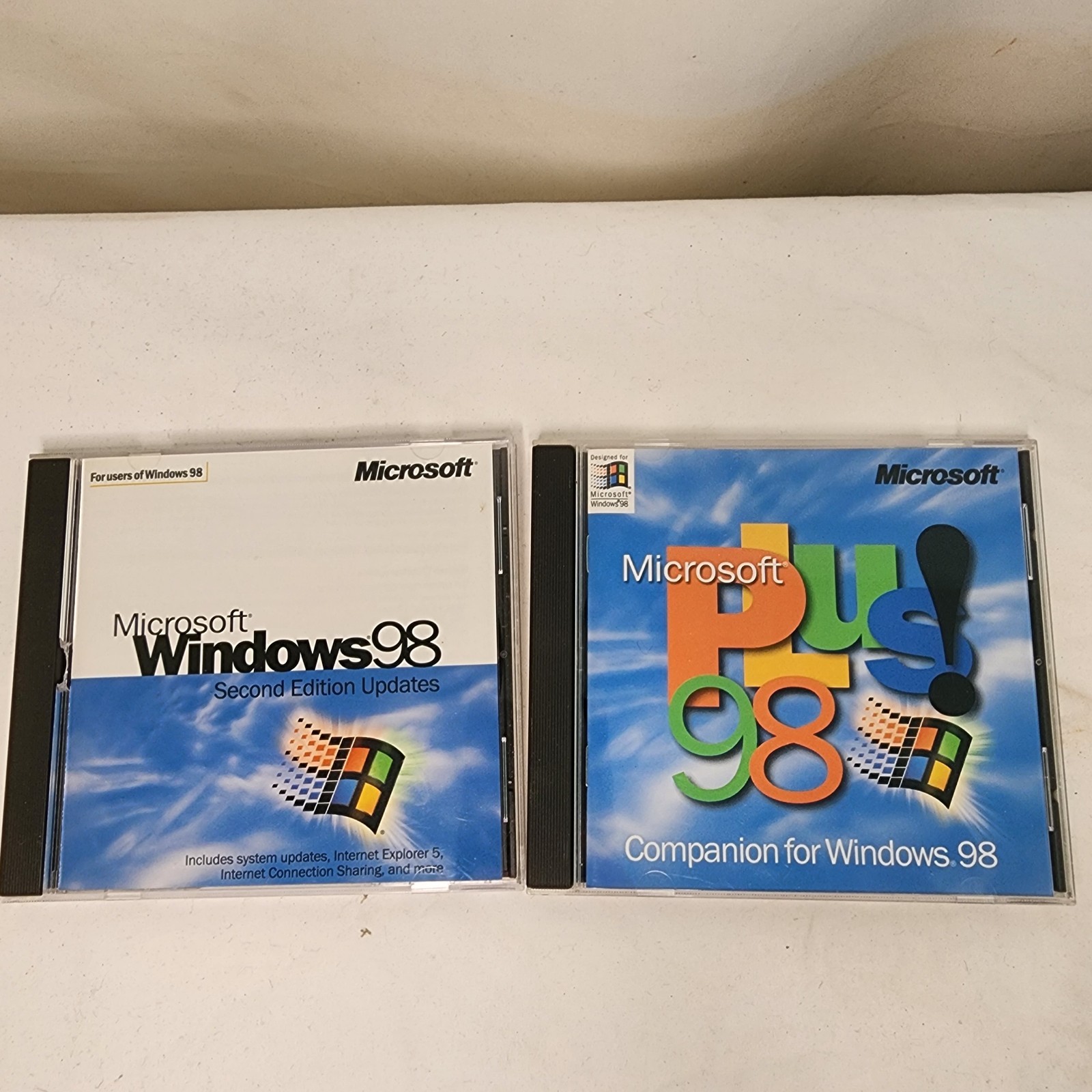 Windows 98 and Microsoft Plus 98 Companion For Windows 98 Upgrade Vintage Set