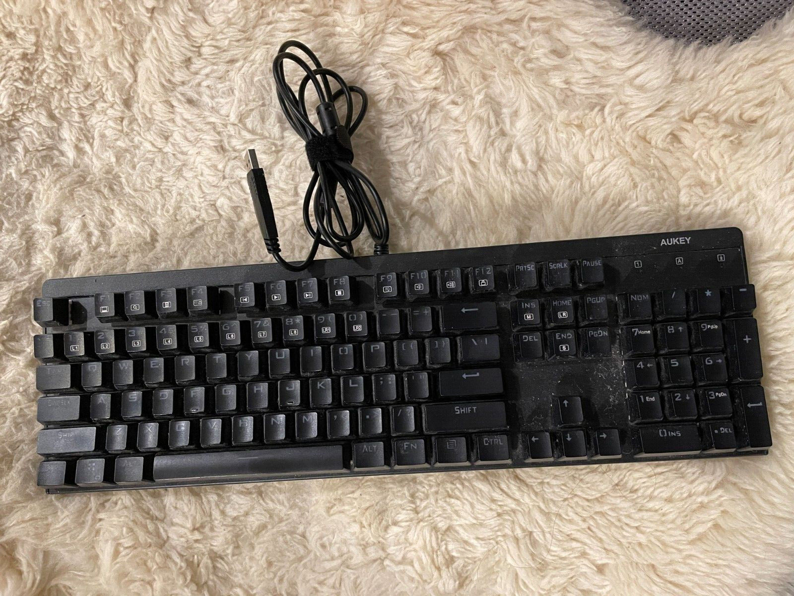 AUKEY KM-G6 Wired Keyboard Mechanical For Windows Gaming PC 104 Keys