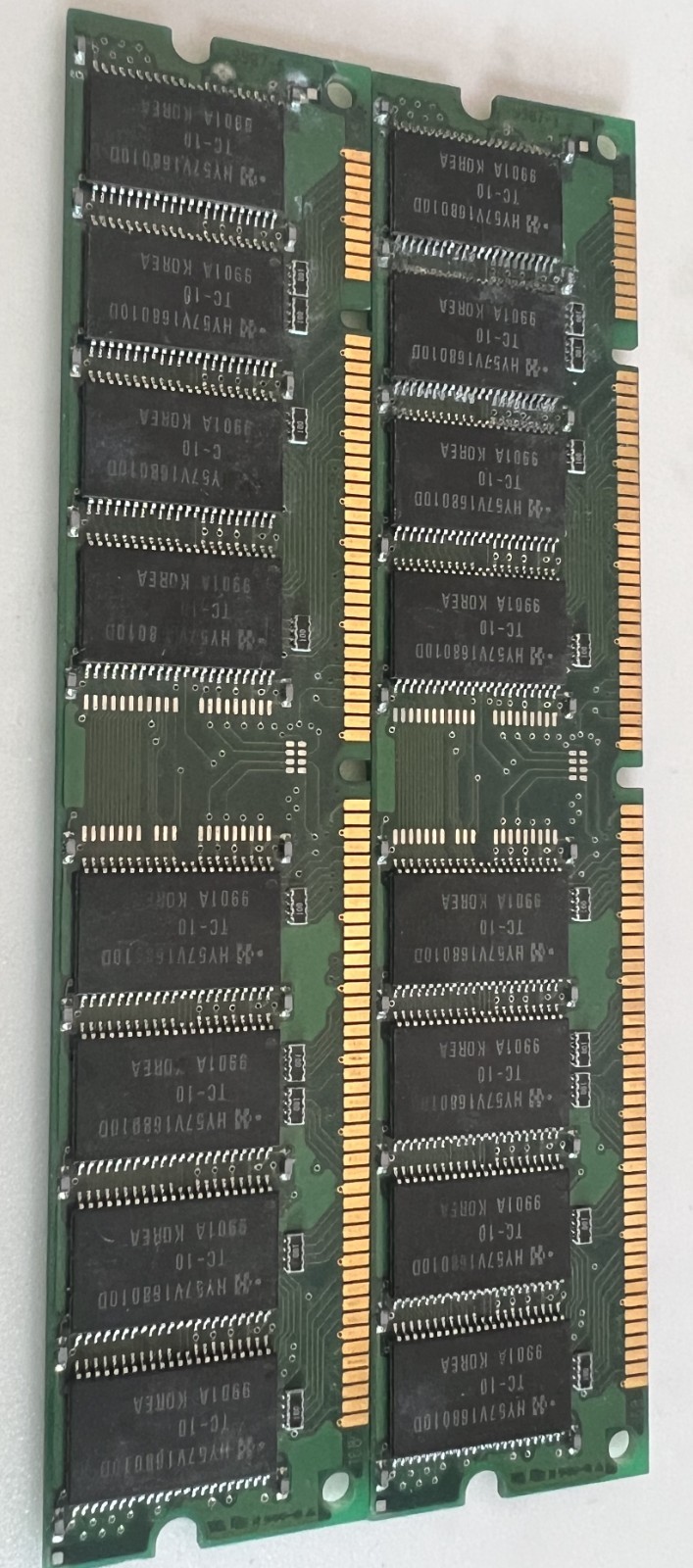 64MB Kit (2x32MB) SDRAM PC-66 168-pin DIMM Hyundai HYM7V64400 DTFG-10 AC Vintage