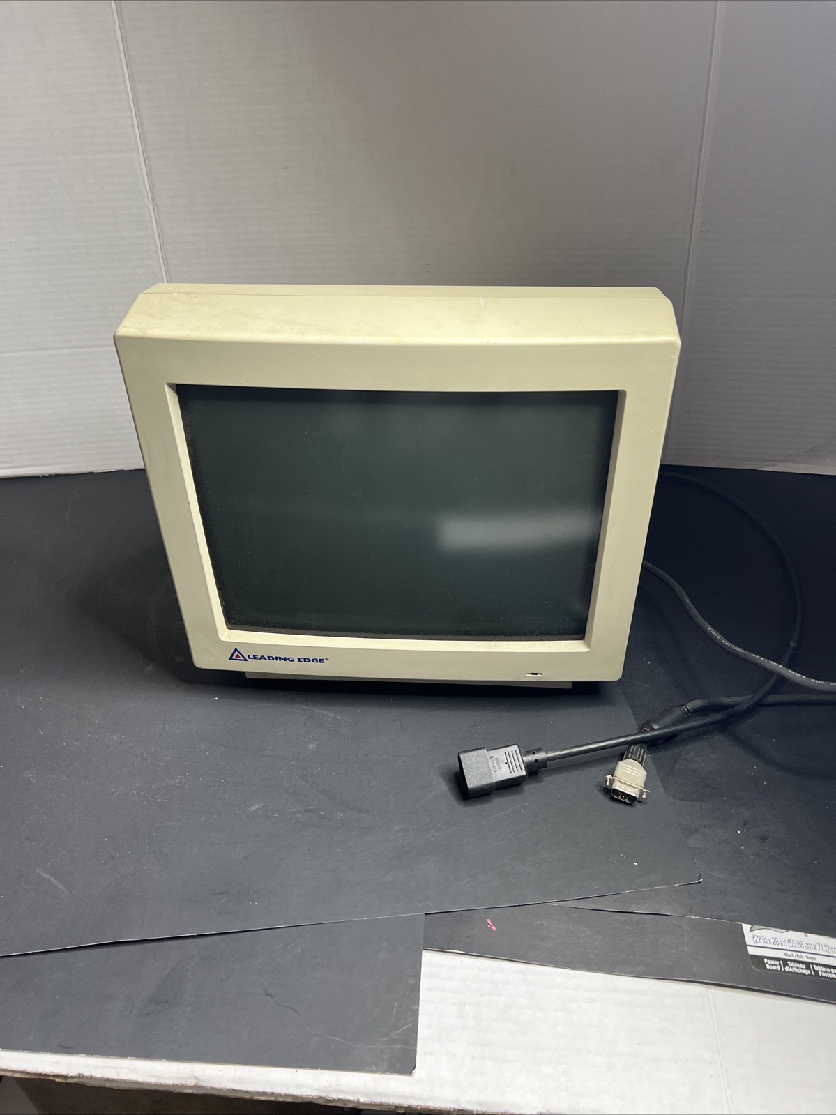 Vintage Leading EdgeComputer Monitor Model cM-1402S Not Tested