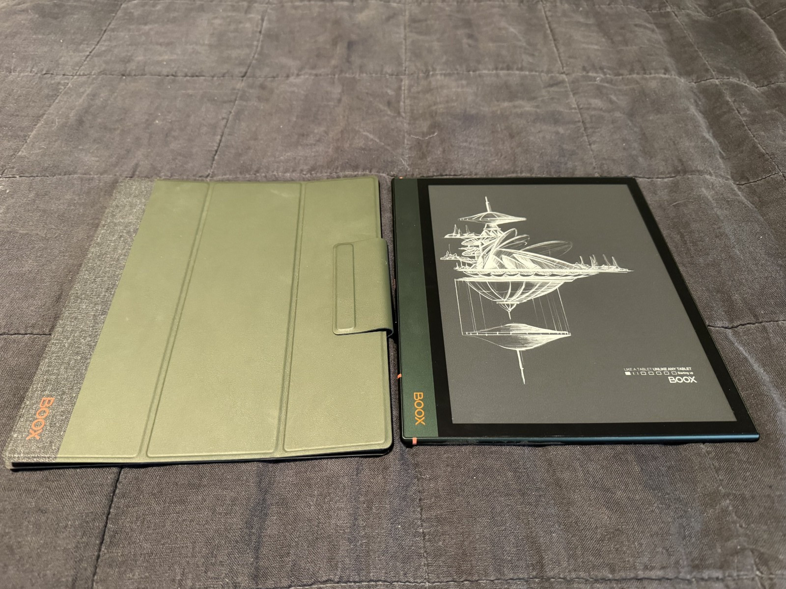 Onyx Boox Note Air 2 Plus 64GB, pristine condition