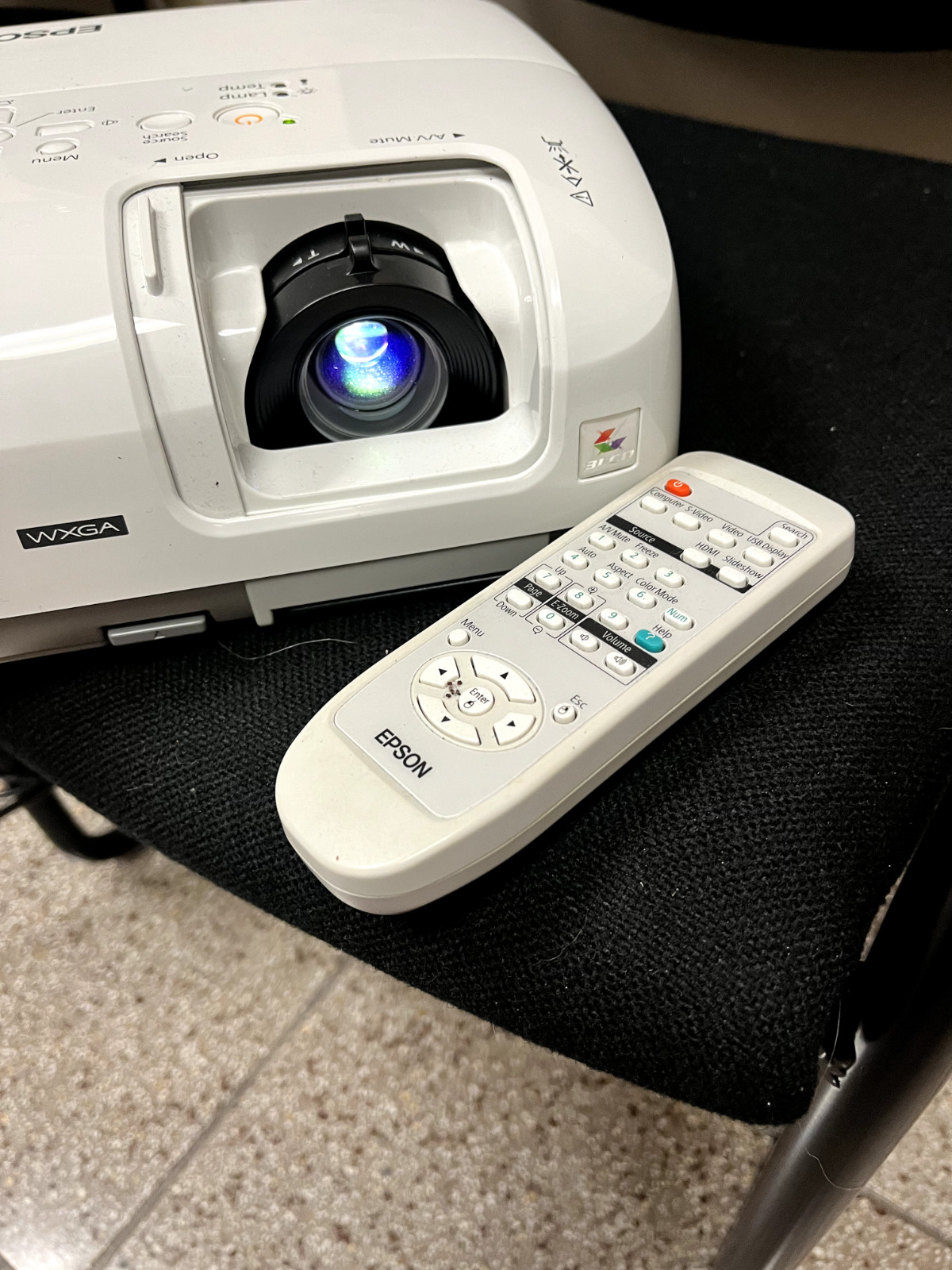 Epson PowerLite W6 3LCD Projector H285A HDMI HD 1080i USB A/B V13H010L41 Bundle