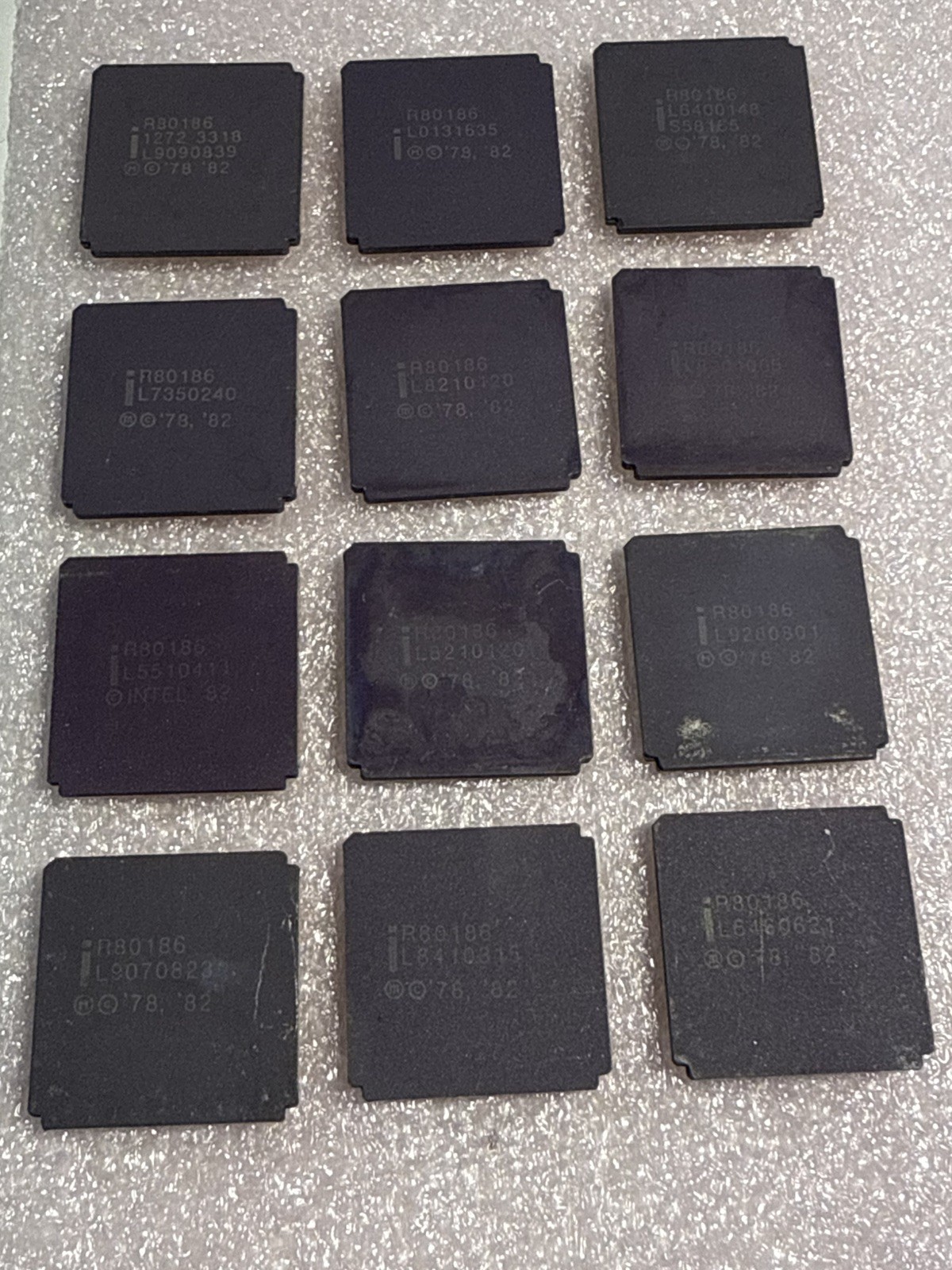 12 quantity Intel R80186 vintage CPU GOLD/Ceramic