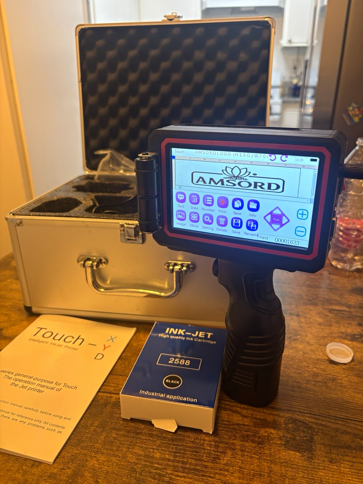 Touch Handheld Mobile Inkjet Printer T 234/ 300 DPI USB Touchscreen