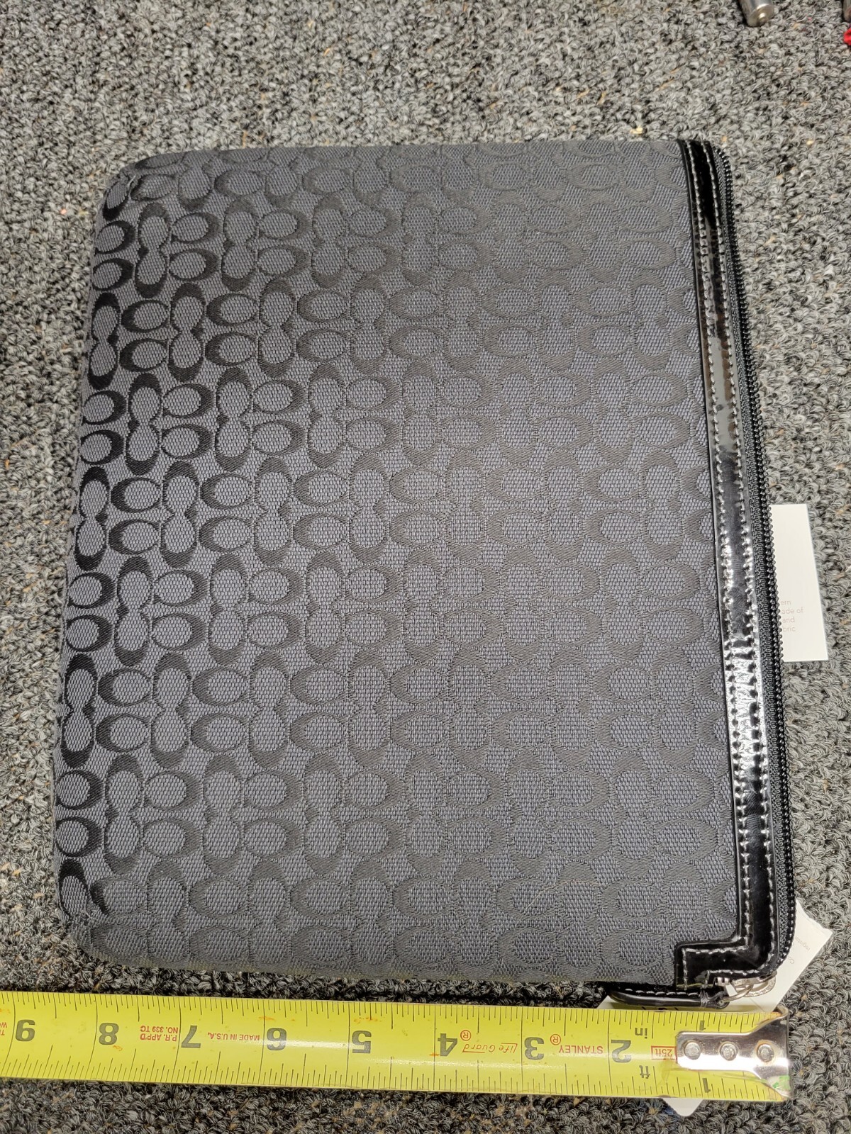Coach Mini Signature Ipad Tablet Sleeve F61035