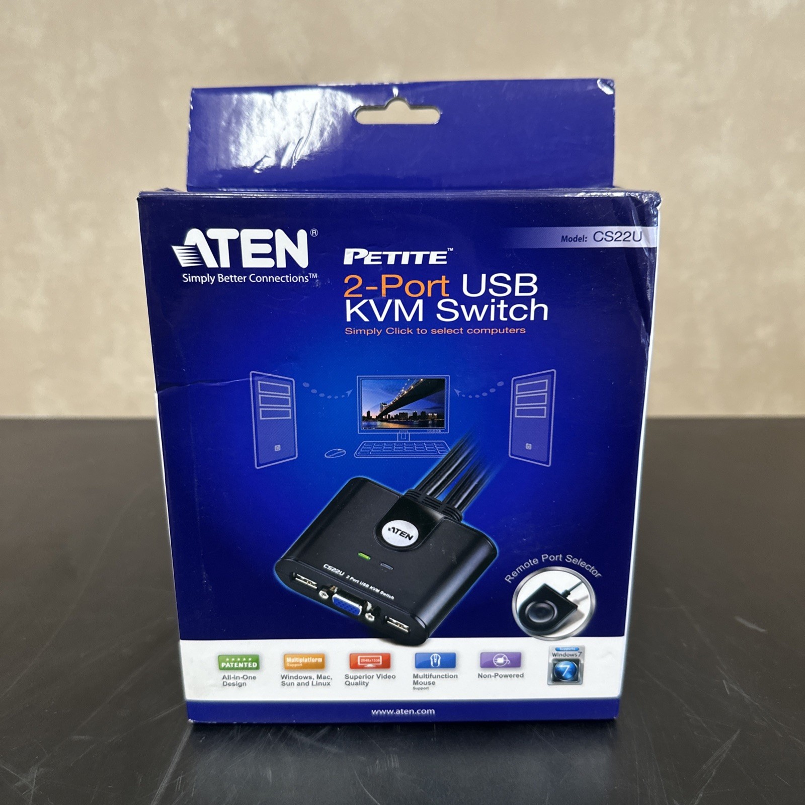 ATEN CS22U 2-Port USB KVM Switch Remote Port SELECTOR, 0.9M Cables