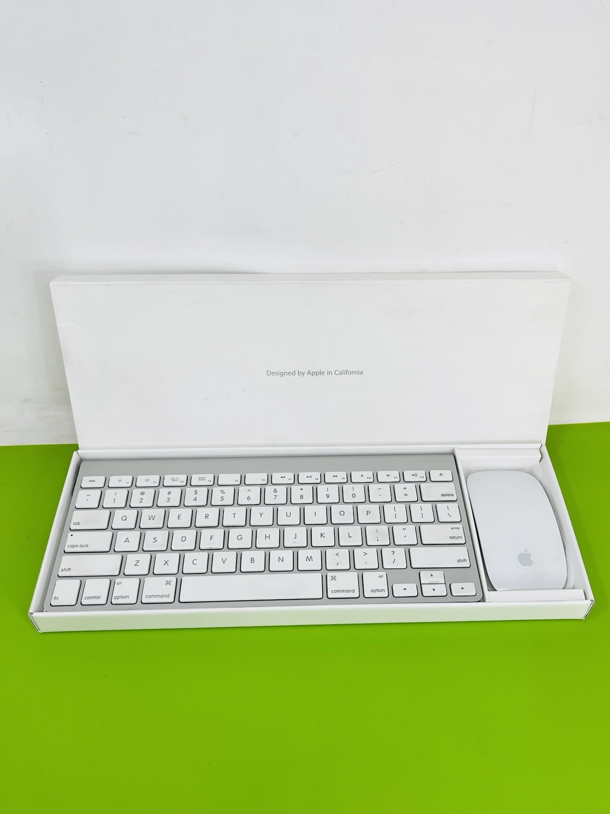 Apple Wireless Keyboard and Magic Mouse (A1296/A1314) USED