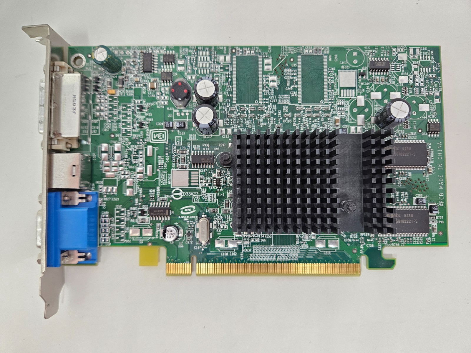 ATi Radeon X300 128MB DVI VGA S-Vid PCI-E Video Card - Dell 0P5288