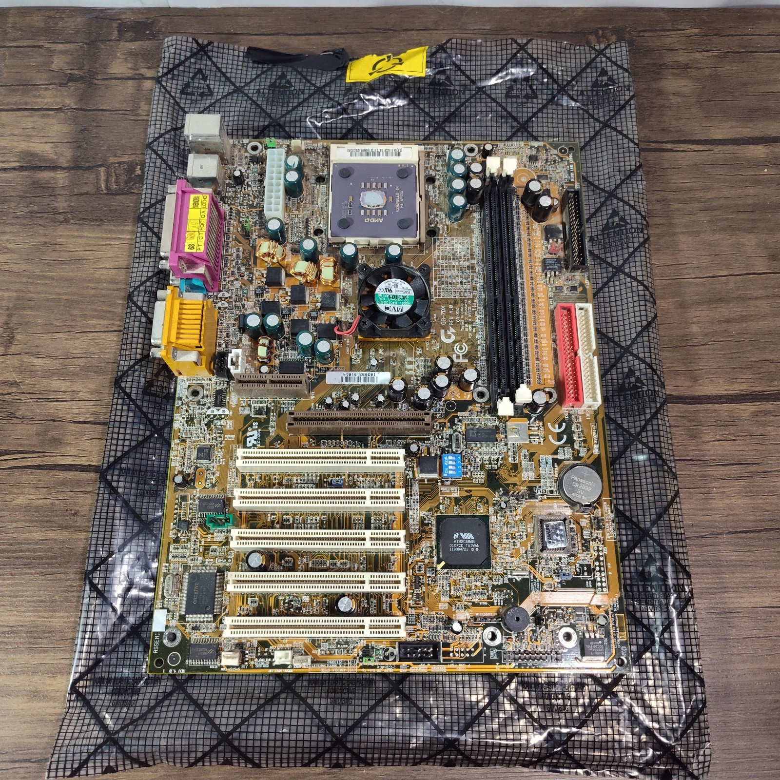 Gigabyte GA-7DX Motherboard Rev 4.0