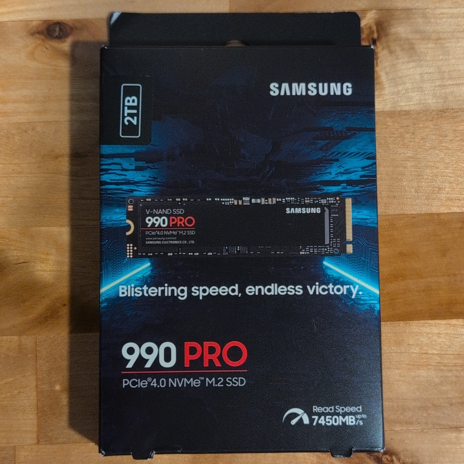 Samsung 990 PRO 2TB PCIe 4.0 NVMe M.2 Internal SSD MZ-V9P2T0B/AM