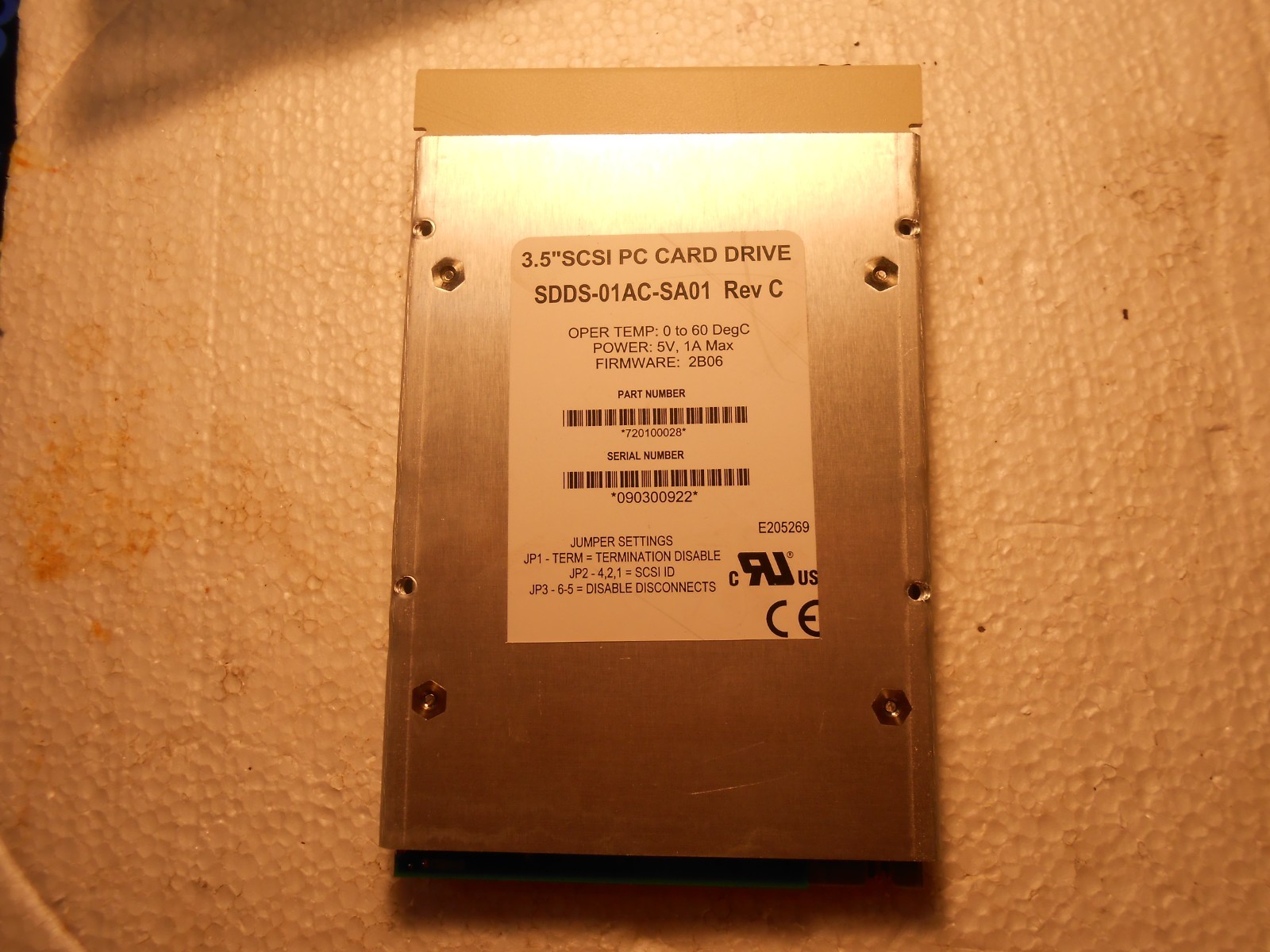 ADTRON SOLID STATE DATA DRIVE 3.5"SCSI PC CARD DRIVE SDDS-01AC-SA01 REV C