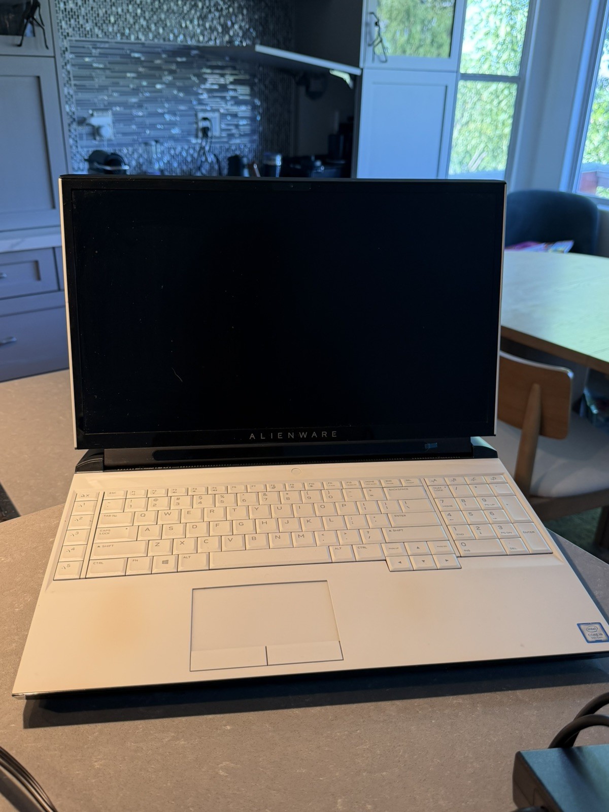 Alienware Area-51m R1 i9-9900 RTX 2080 32GB RAM 1TB SSD Gaming Laptop