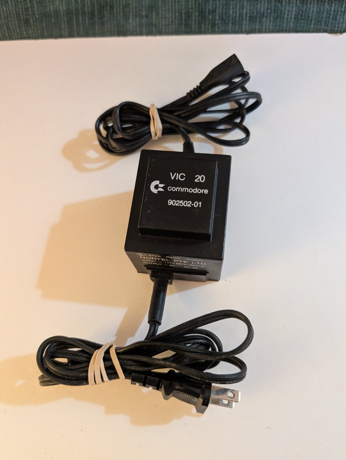 Vintage 902502-01 OEM Commodore VIC-20 Power Supply 2-Pin 
