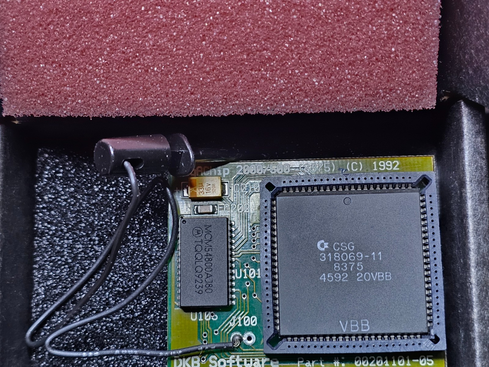 DKB MegAChip for Amiga 2000/500 2MB Chip Ram expansion with 8375 Agnus Tested