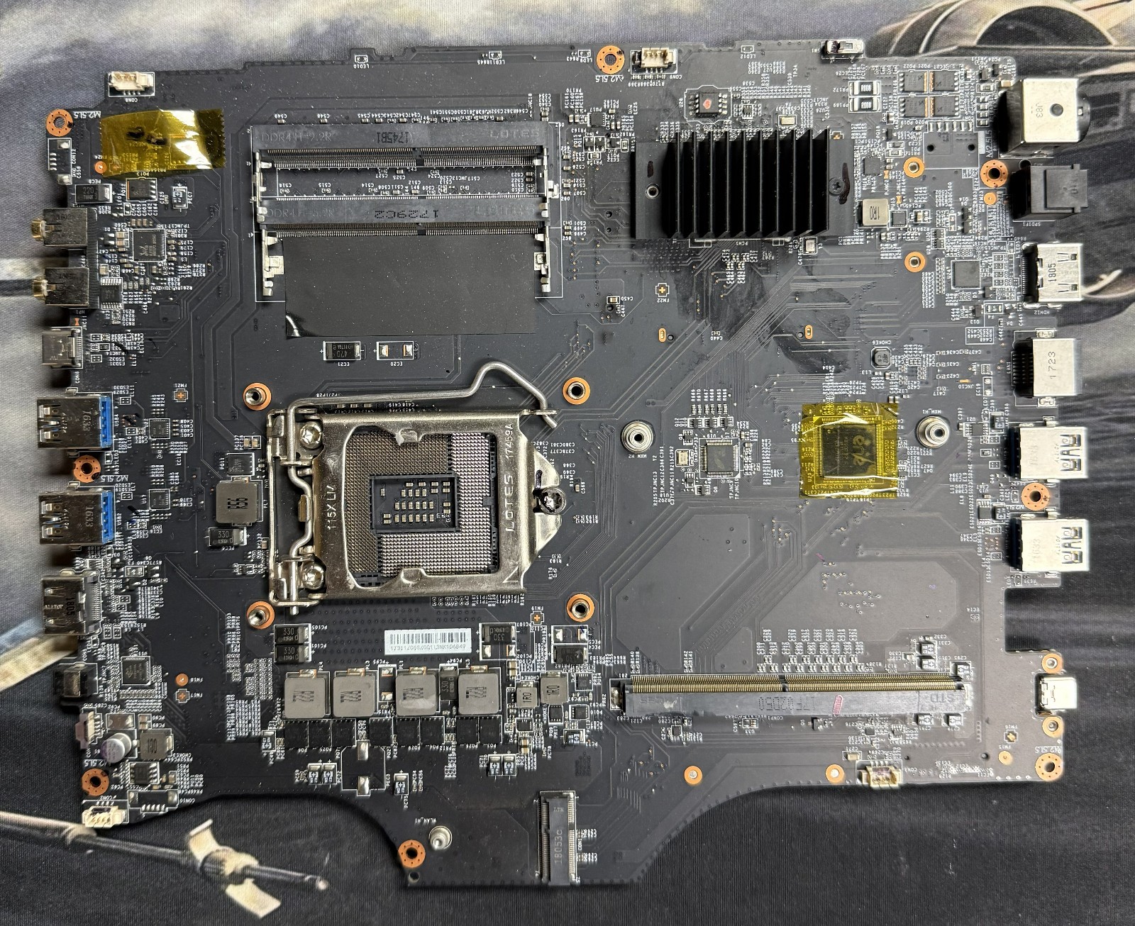 For MSI Vortex G25 8RE MS-1T31 8TH GEN MS-1T311 Motherboard CPU DDR4 **READ
