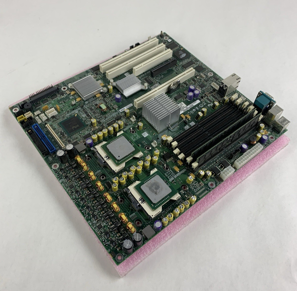 Intel SE7520BD2 Server Motherboard 2x Xeon 3.6 GHz 4 GB RAM Tested No IO Shield